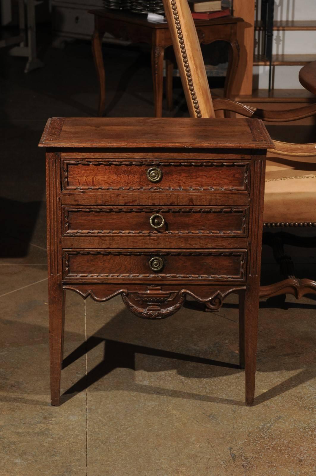 Petite French Three-Drawer Oak Commode with Carved Skirt and Ribbons, circa 1850 In Good Condition In Atlanta, GA