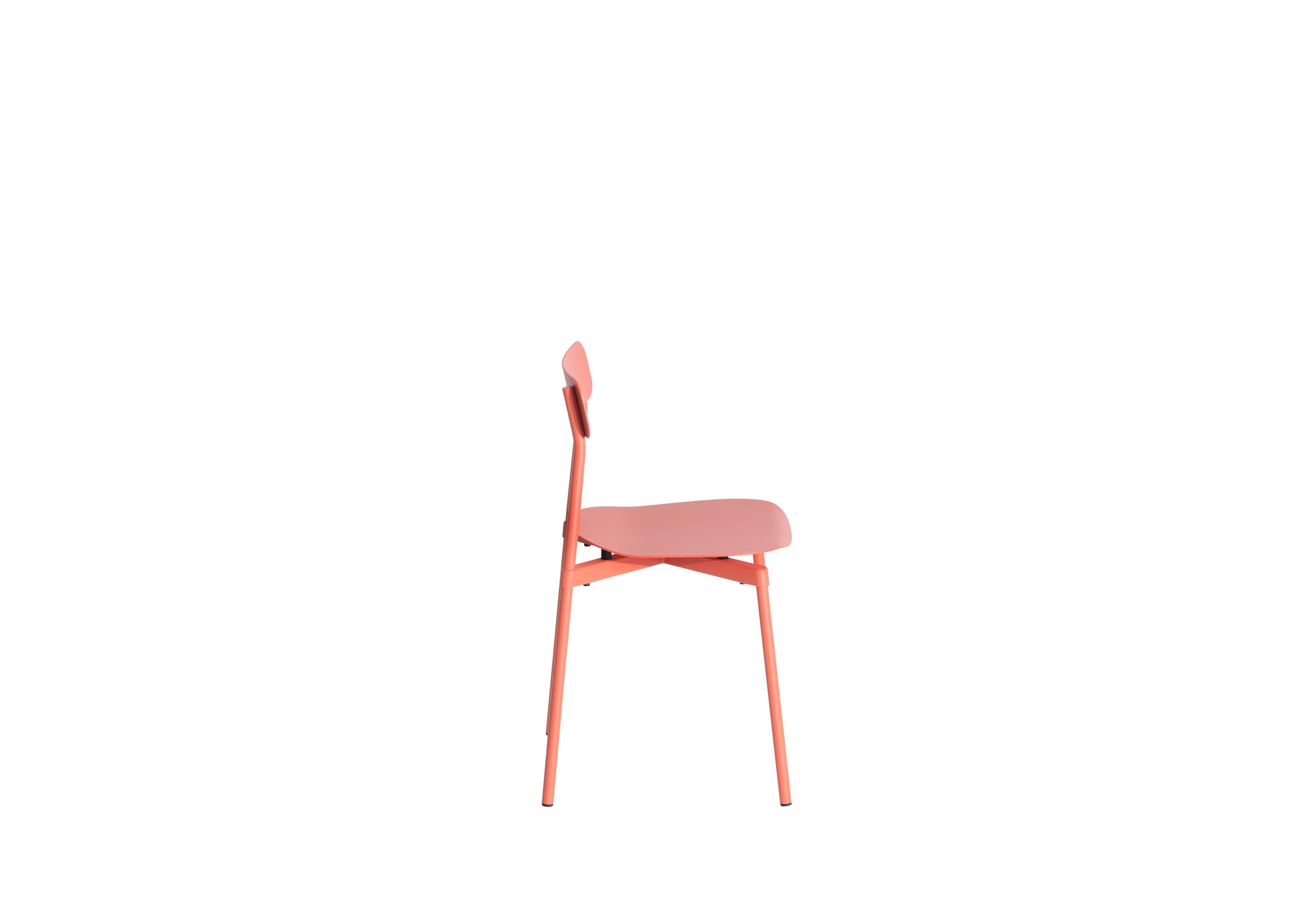 Petite Friture Fromme Chair in Coral Aluminium by Tom Chung, 2019

The Fromme chair stands out by its pure line and compact design. Absorbers placed under the seating gives a soft and very comfortable flexibility to the chair. Made from aluminium,