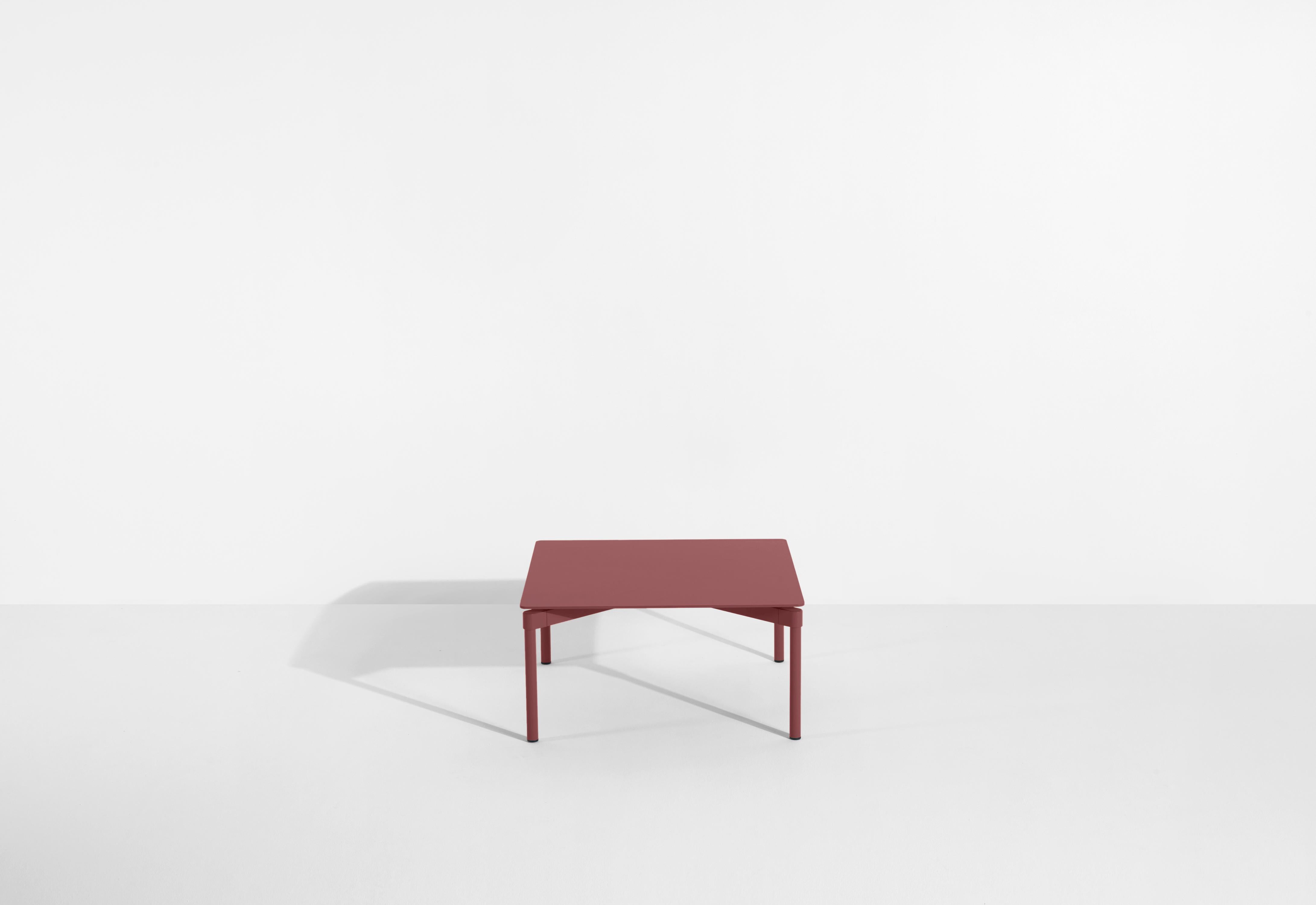 Petite Friture Fromme Coffee Table in Brown-Red Aluminium by Tom Chung, 2020 In New Condition For Sale In Brooklyn, NY