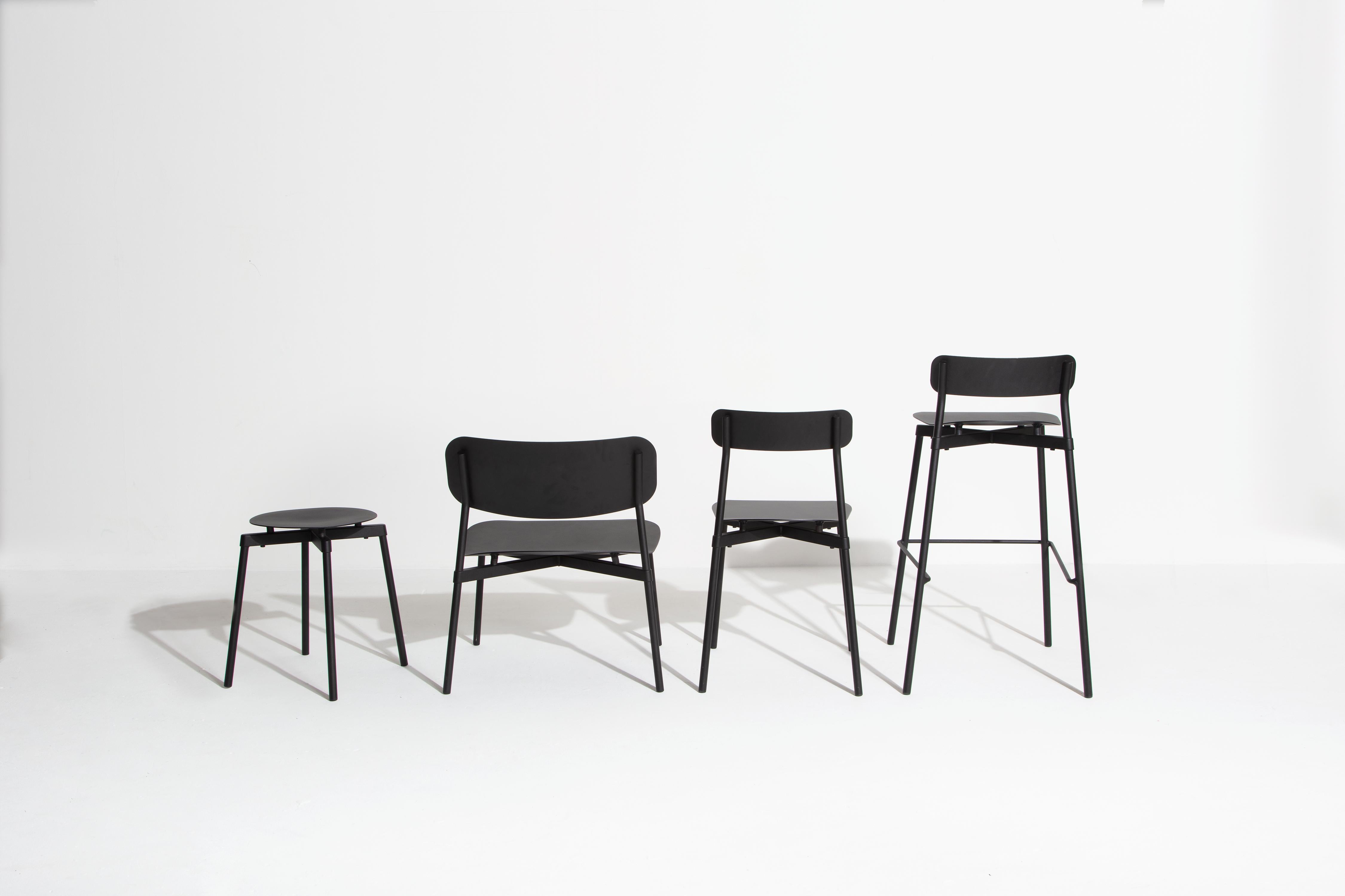 Petit fauteuil de salon Friture Fromme en aluminium noir par Tom Chung en vente 2