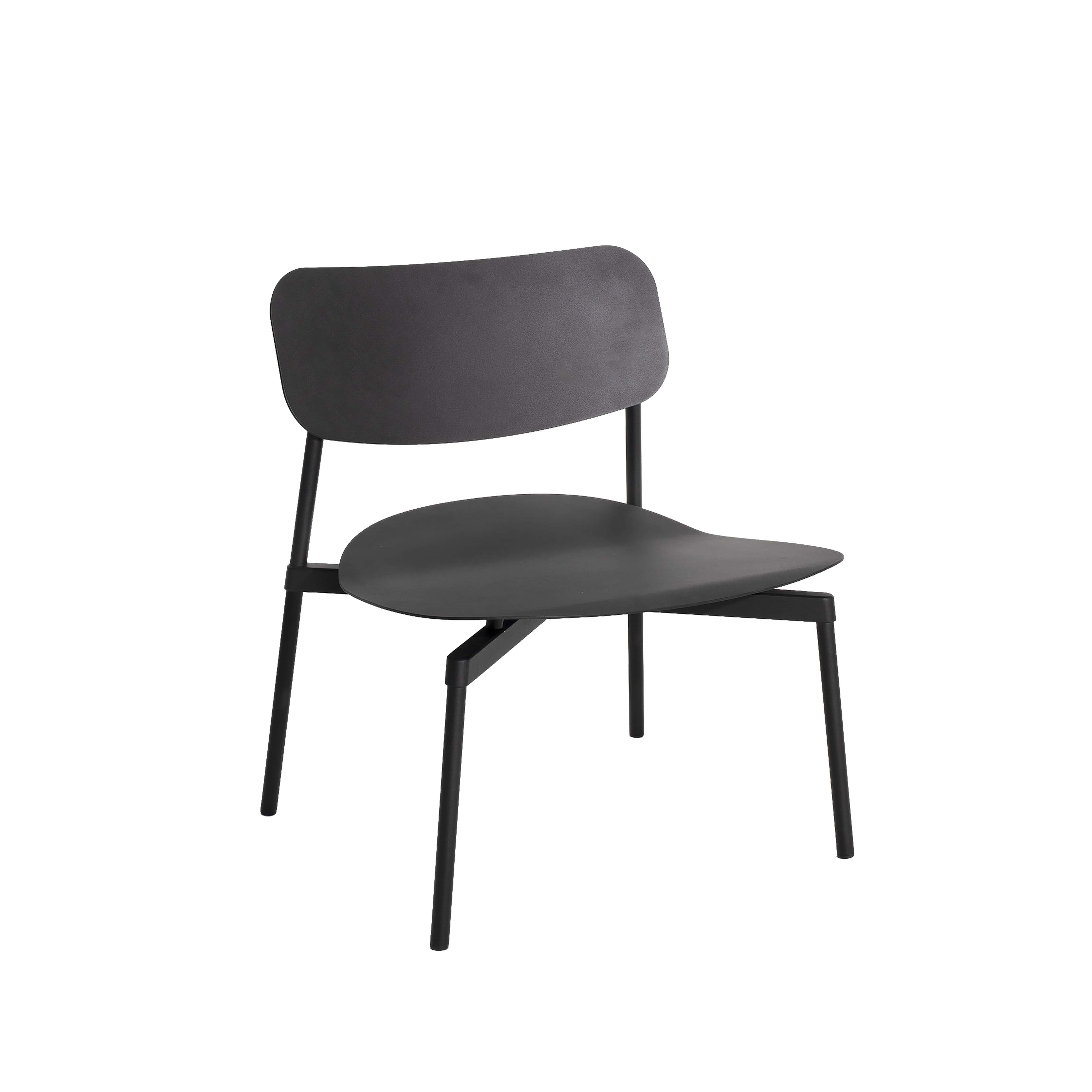 Petite Friture Fromme Lounge Armchair in Black Aluminium by Tom Chung In New Condition For Sale In Brooklyn, NY