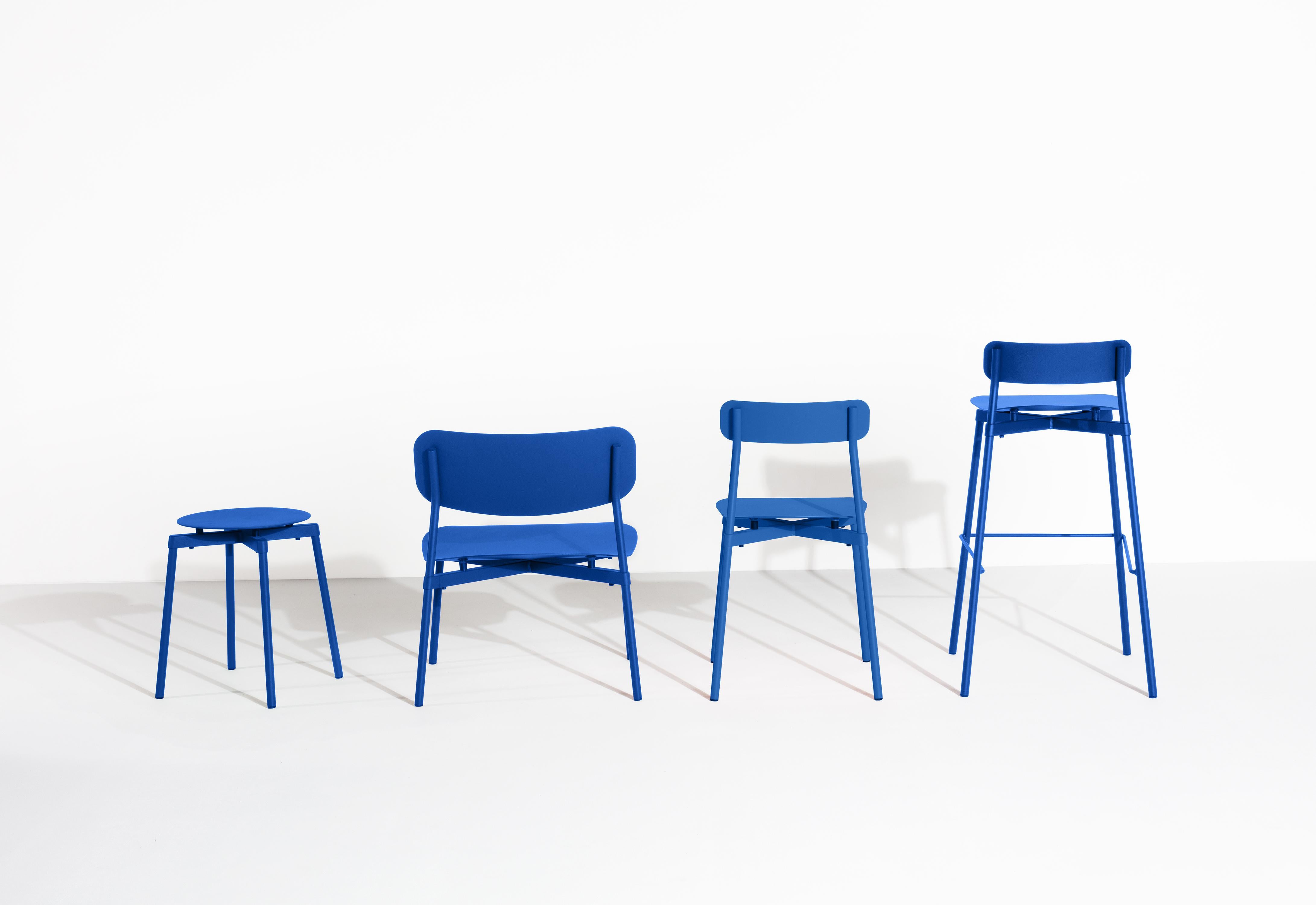 Petit fauteuil de salon Friture Fromme en aluminium bleu par Tom Chung en vente 1