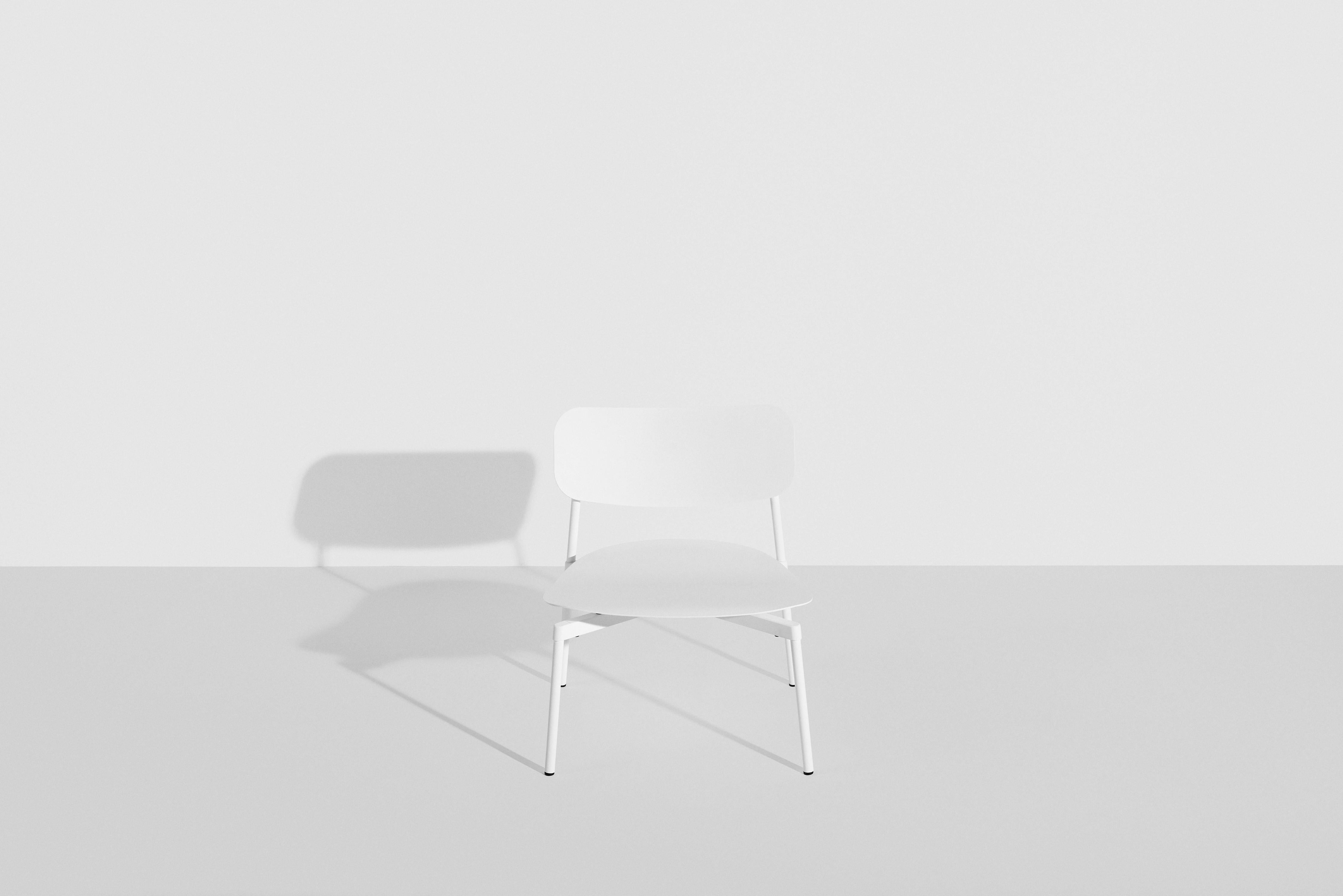 Petite Friture Fromme Lounge Armchair in White Aluminium by Tom Chung, 2020

The Fromme collection stands out by its pure line and compact design. Absorbers placed under the seating gives a soft and very comfortable flexibility to seats. Made from