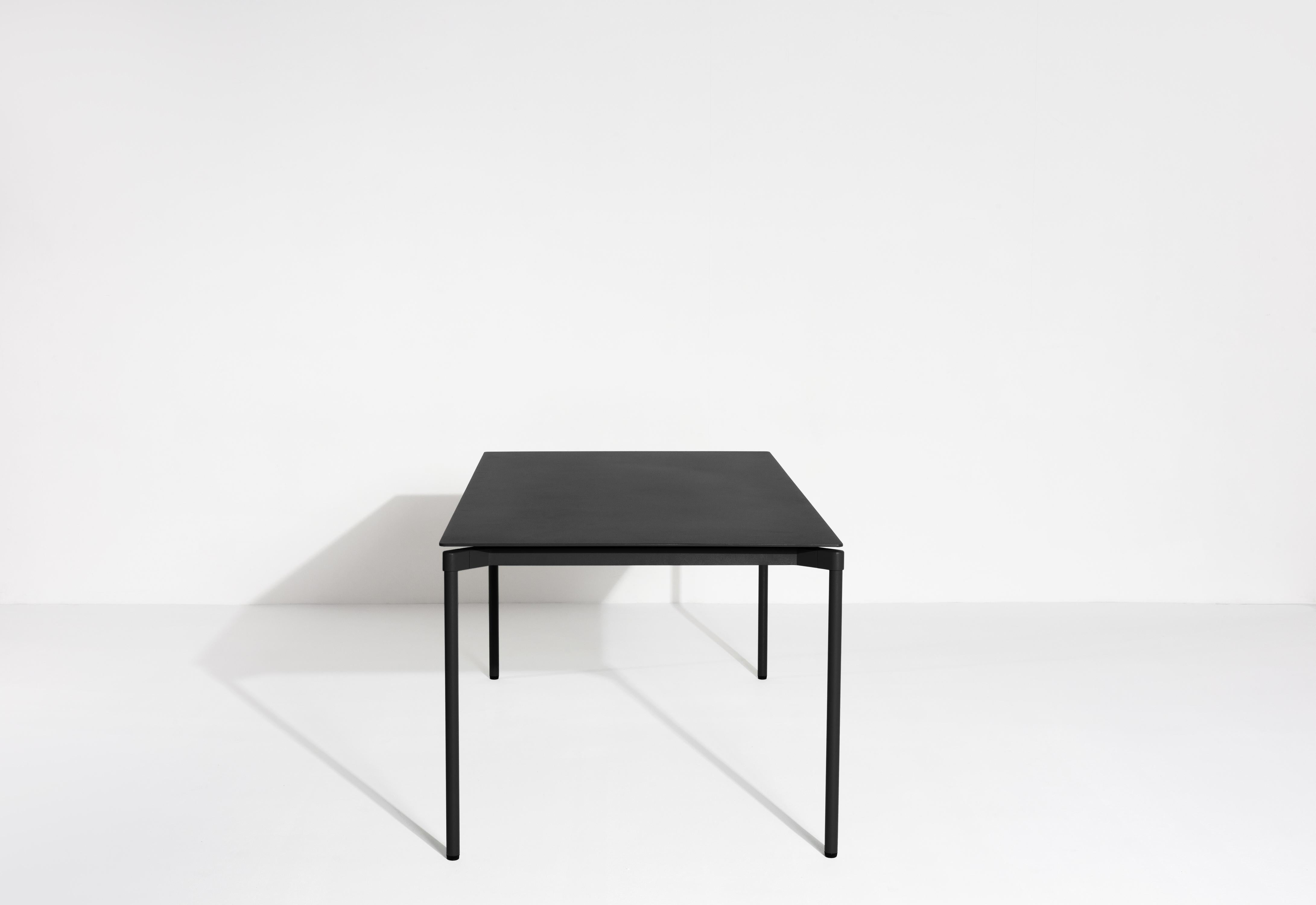 Chinois Petite table rectangulaire Friture Fromme en aluminium noir par Tom Chung en vente