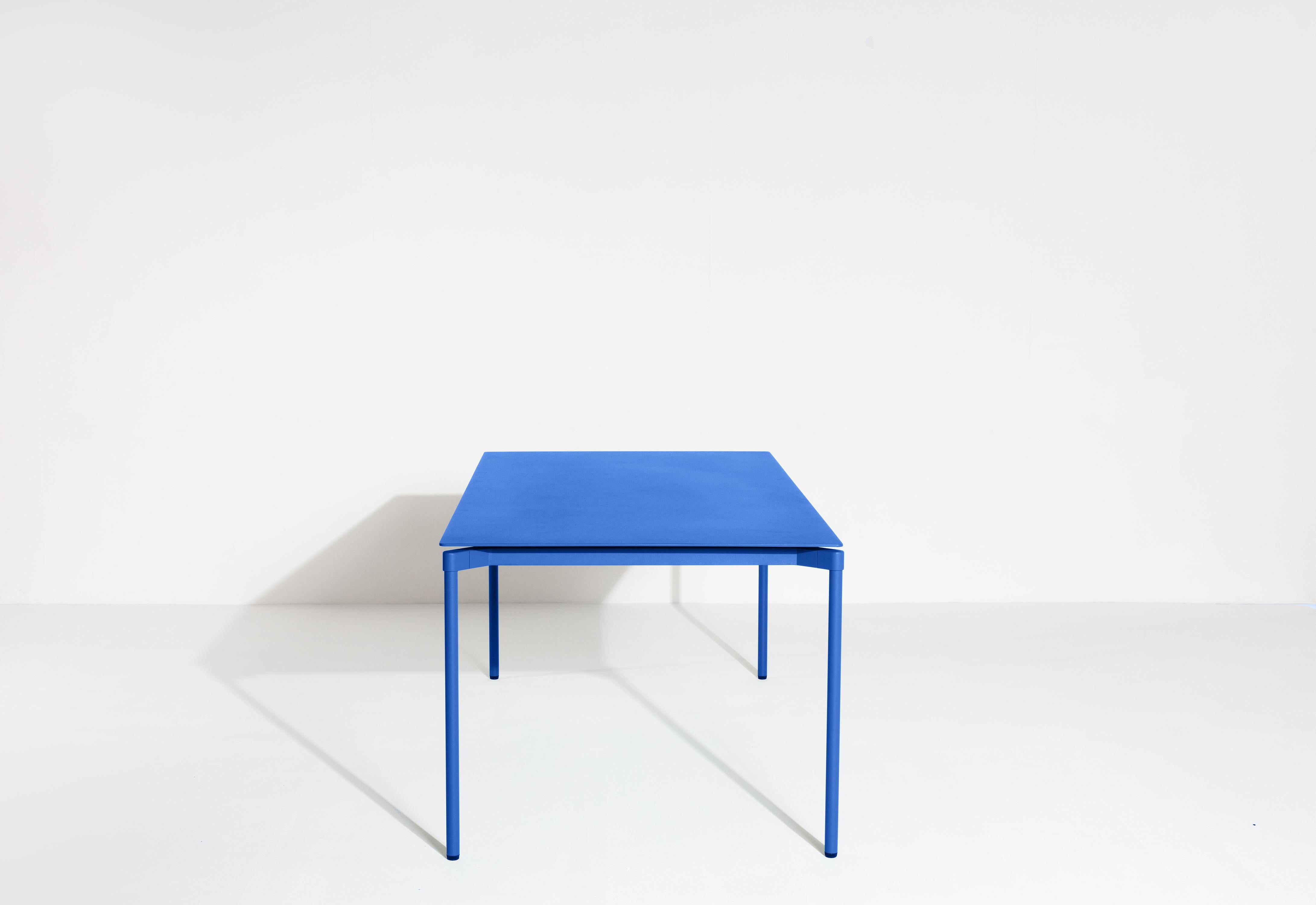 Aluminium Petite table rectangulaire Friture Fromme en aluminium bleu par Tom Chung en vente