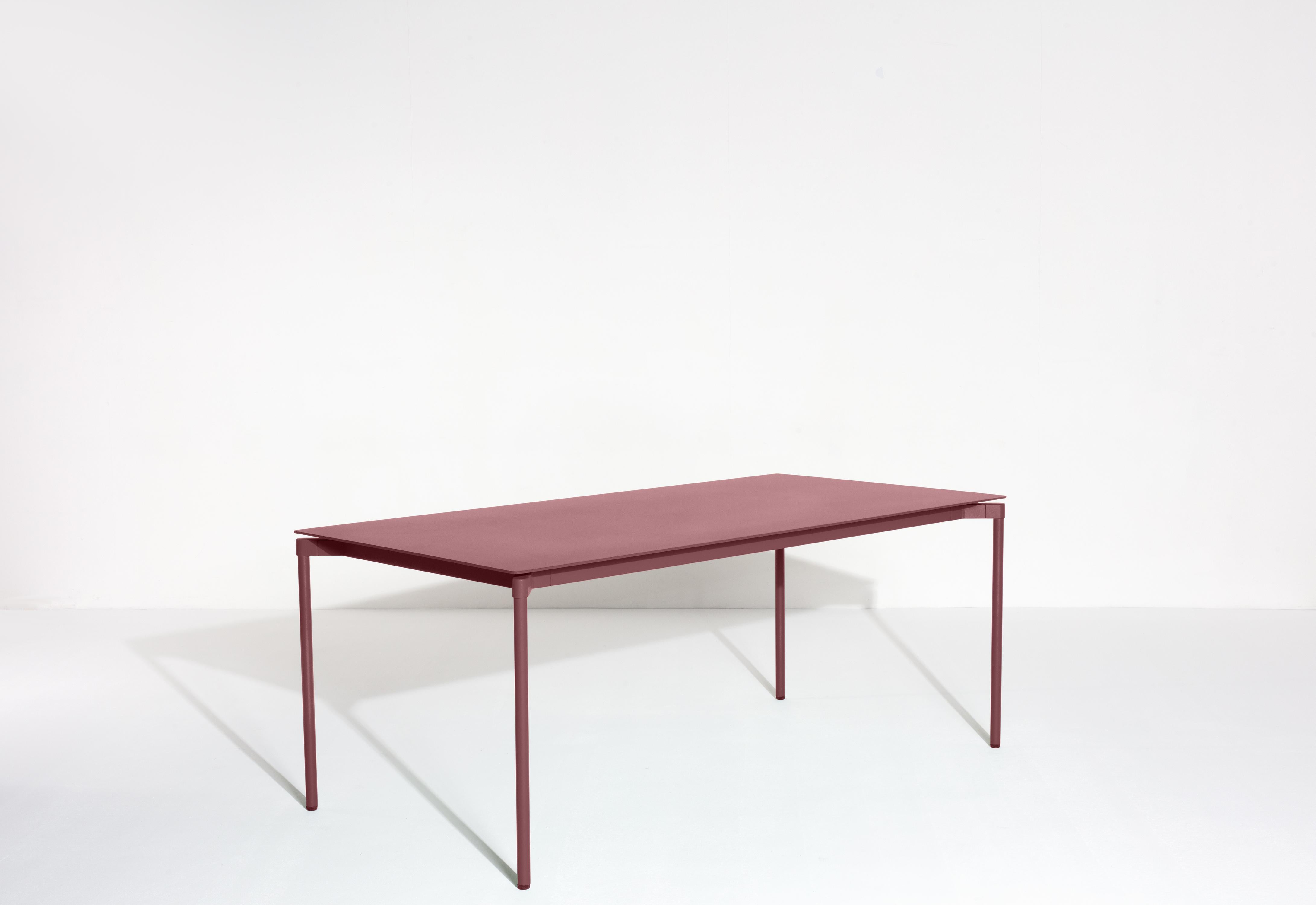 Aluminium Petite table rectangulaire Friture Fromme en aluminium brun-rouge de Tom Chung en vente