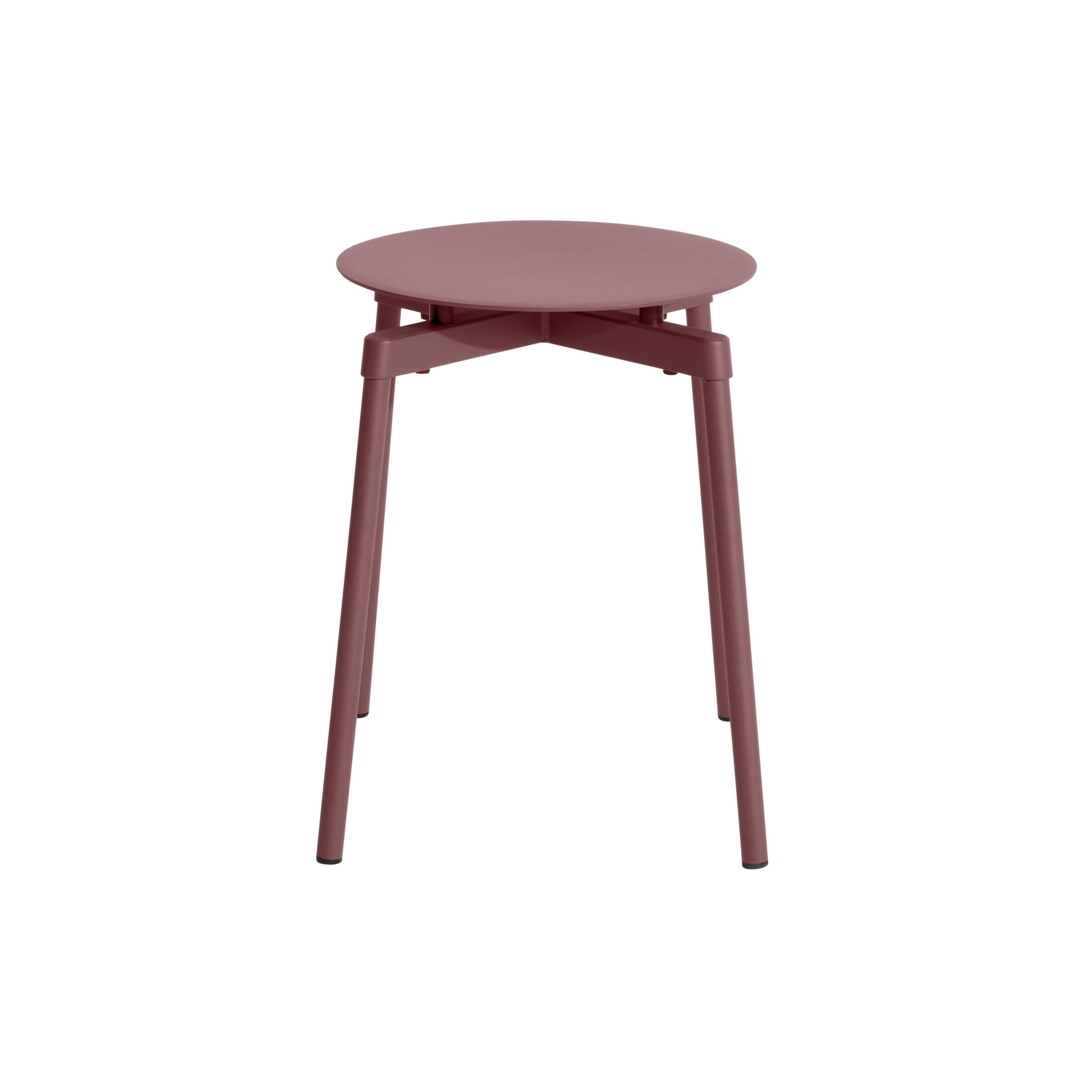 Petite Friture Fromme Stool in Brown-red Aluminium by Tom Chung, 2020

The Fromme collection stands out by its pure line and compact design. Absorbers placed under the seating gives a soft and very comfortable flexibility to seats. Made from