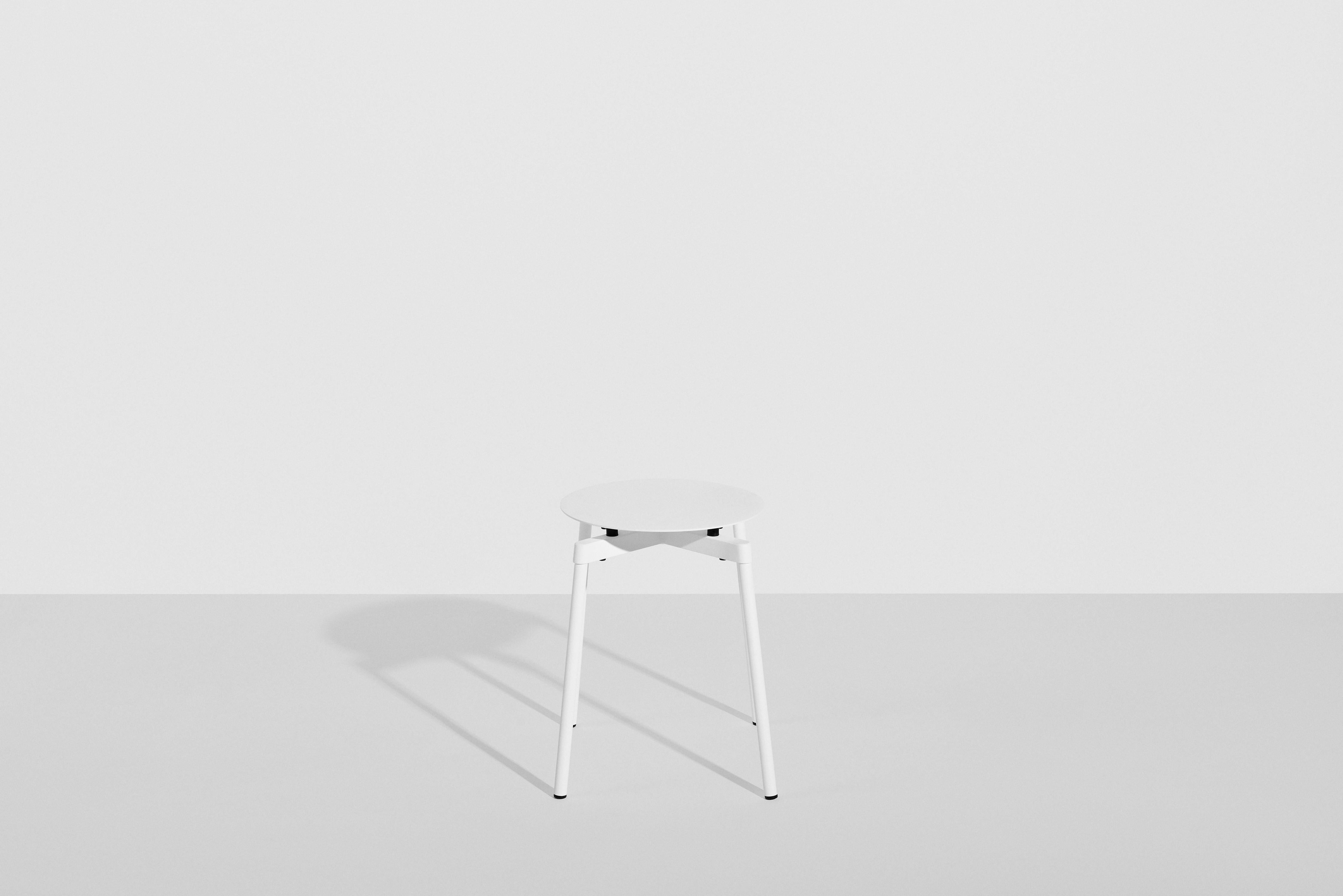 Chinese Petite Friture Fromme Stool in White Aluminium by Tom Chung, 2020 For Sale