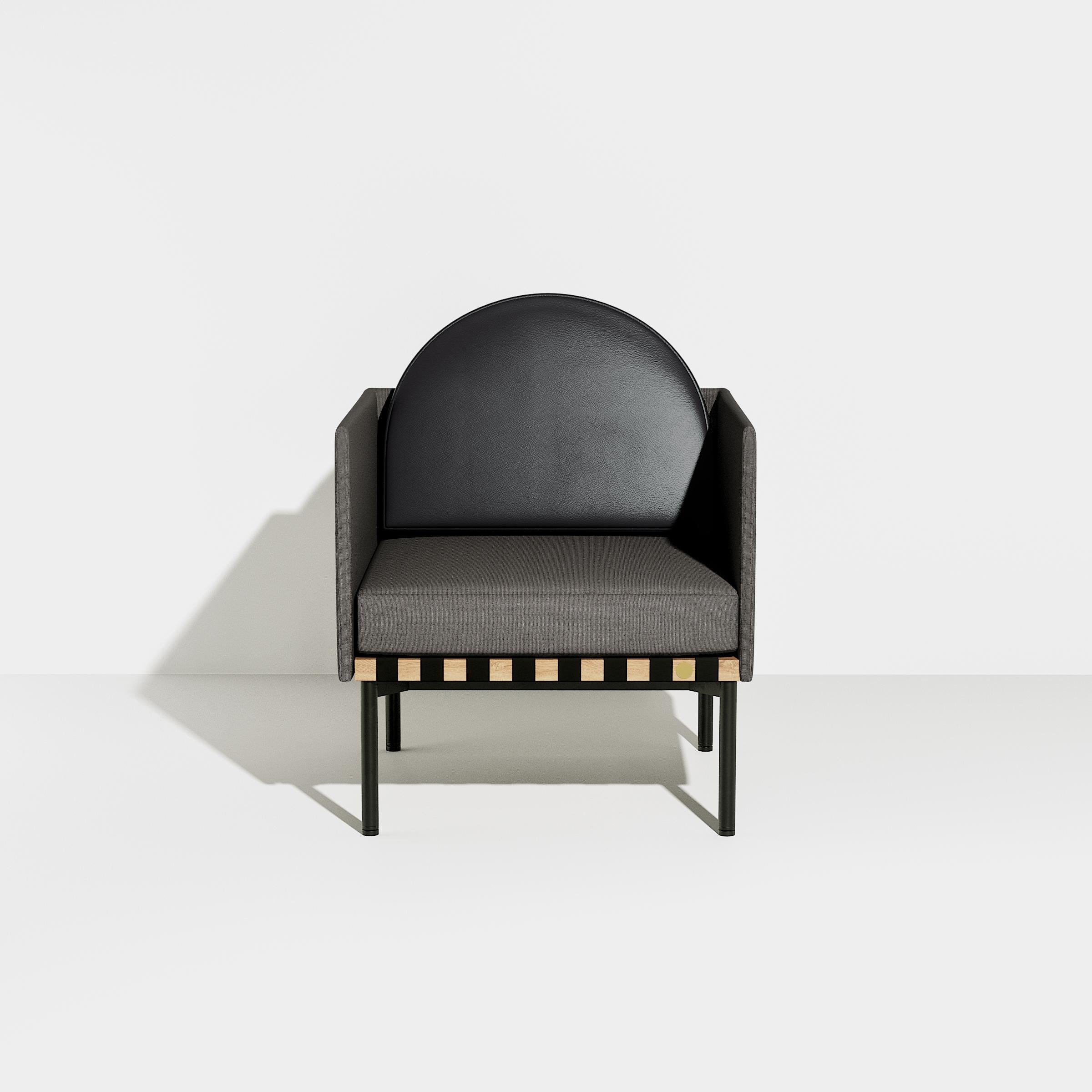 Européen Petit fauteuil à grille Friture avec accoudoir gris-noir par Studio Pool, 2016 en vente