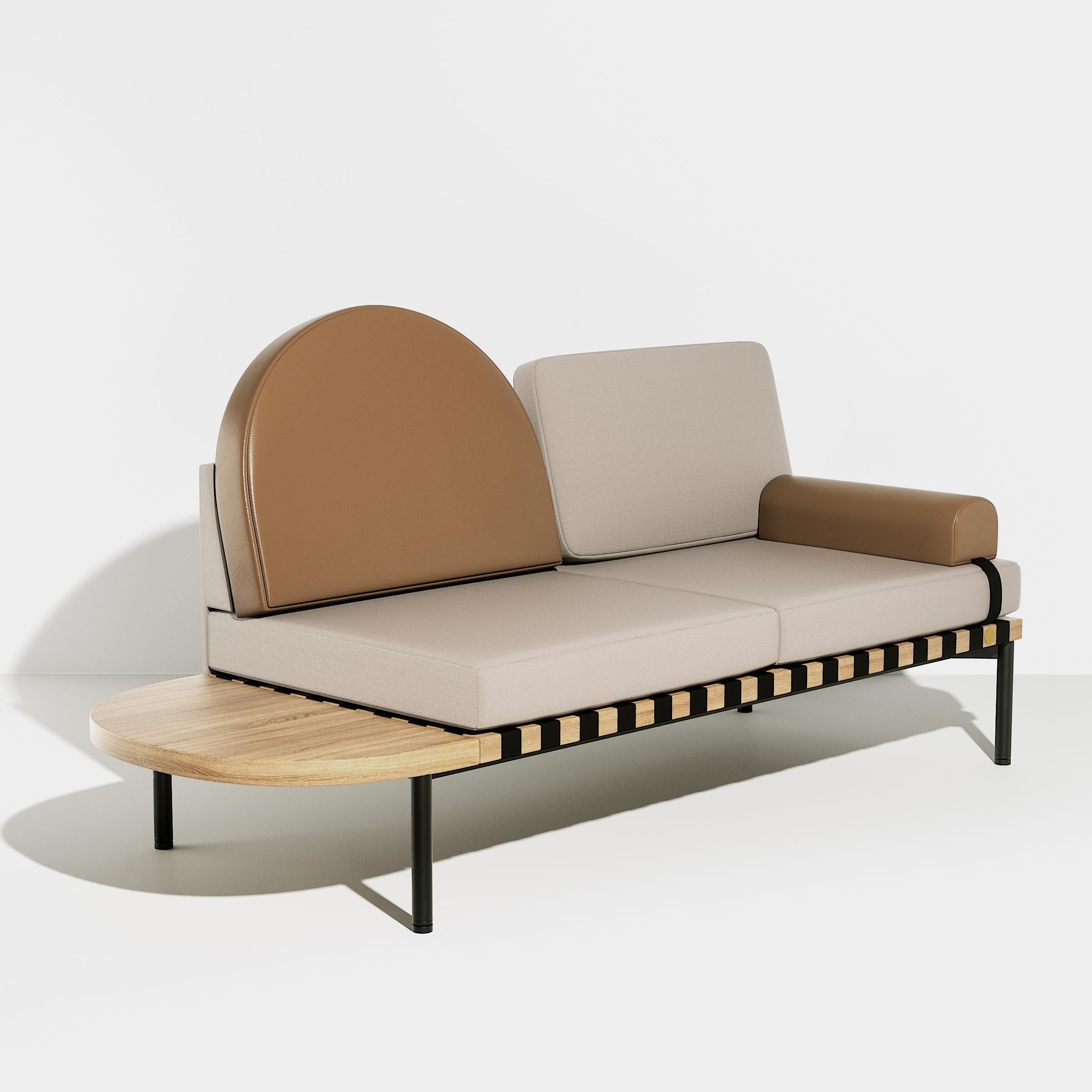 Petite Friture Grid Daybed in Grey-beige Upholstery by Studio Pool, 2015

Pool designed the Grid collection in reference to the Bauhaus style and in honour of the graphic talents. Each element of this all-modular system retains the identity of the