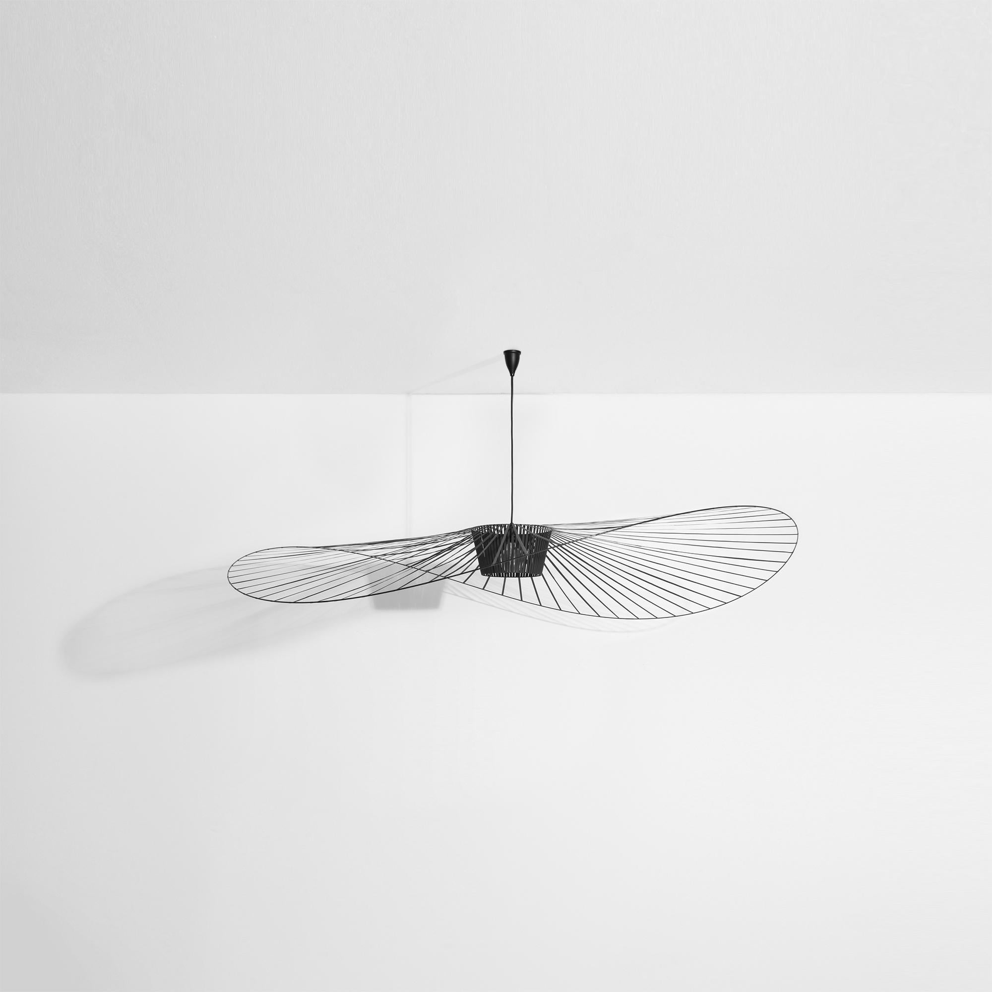 Petite Friture Large Vertigo Pendant Light in Black by Constance Guisset, 2010

Edited by Petite Friture in 2010, the Vertigo pendant light is now an icon of contemporary design. With its ultra-light fiberglass structure, stretched with velvety