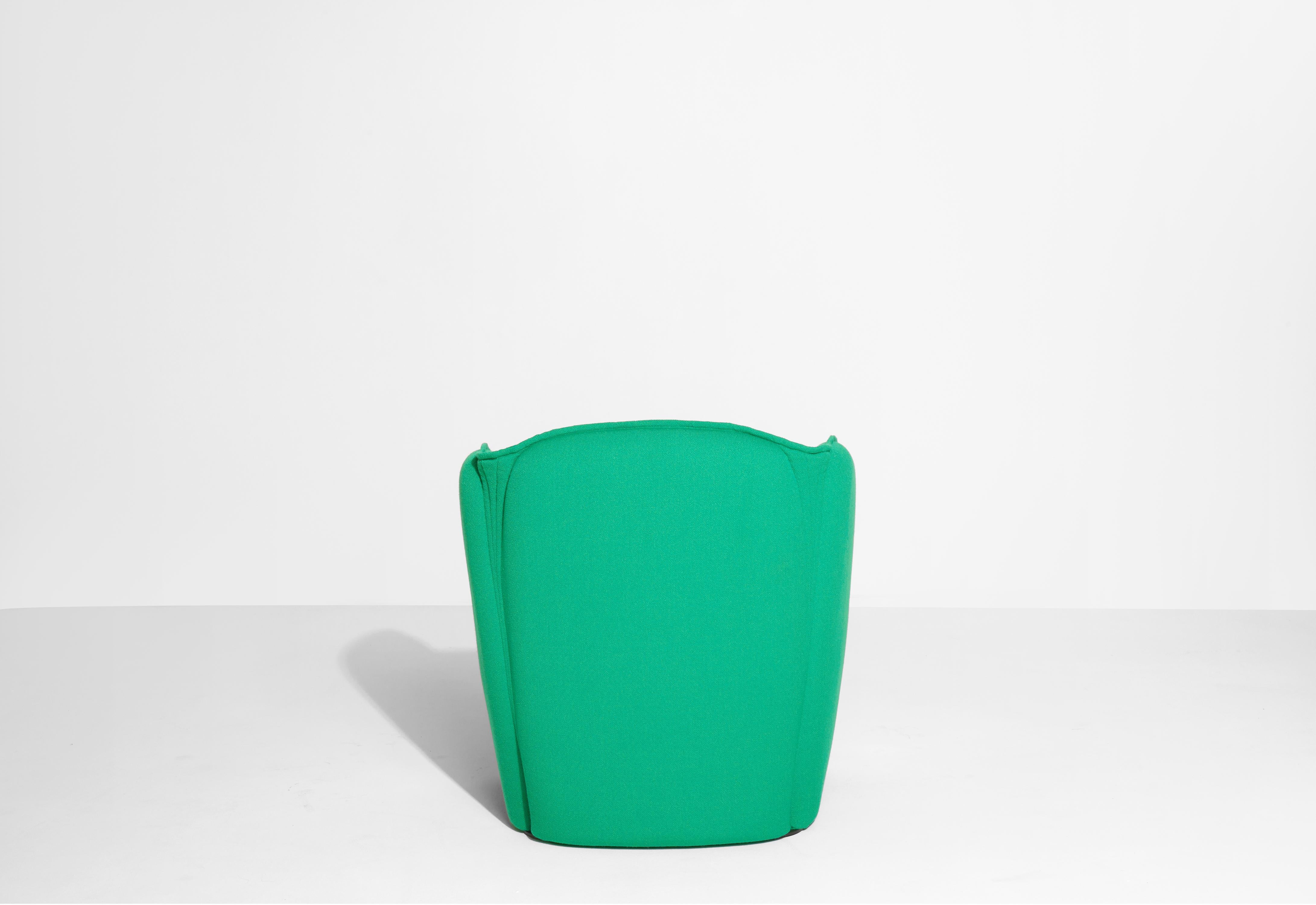 Tissu d'ameublement Fauteuil Petite Friture Lily en vert menthe par Färg & Blanche, 2022 en vente