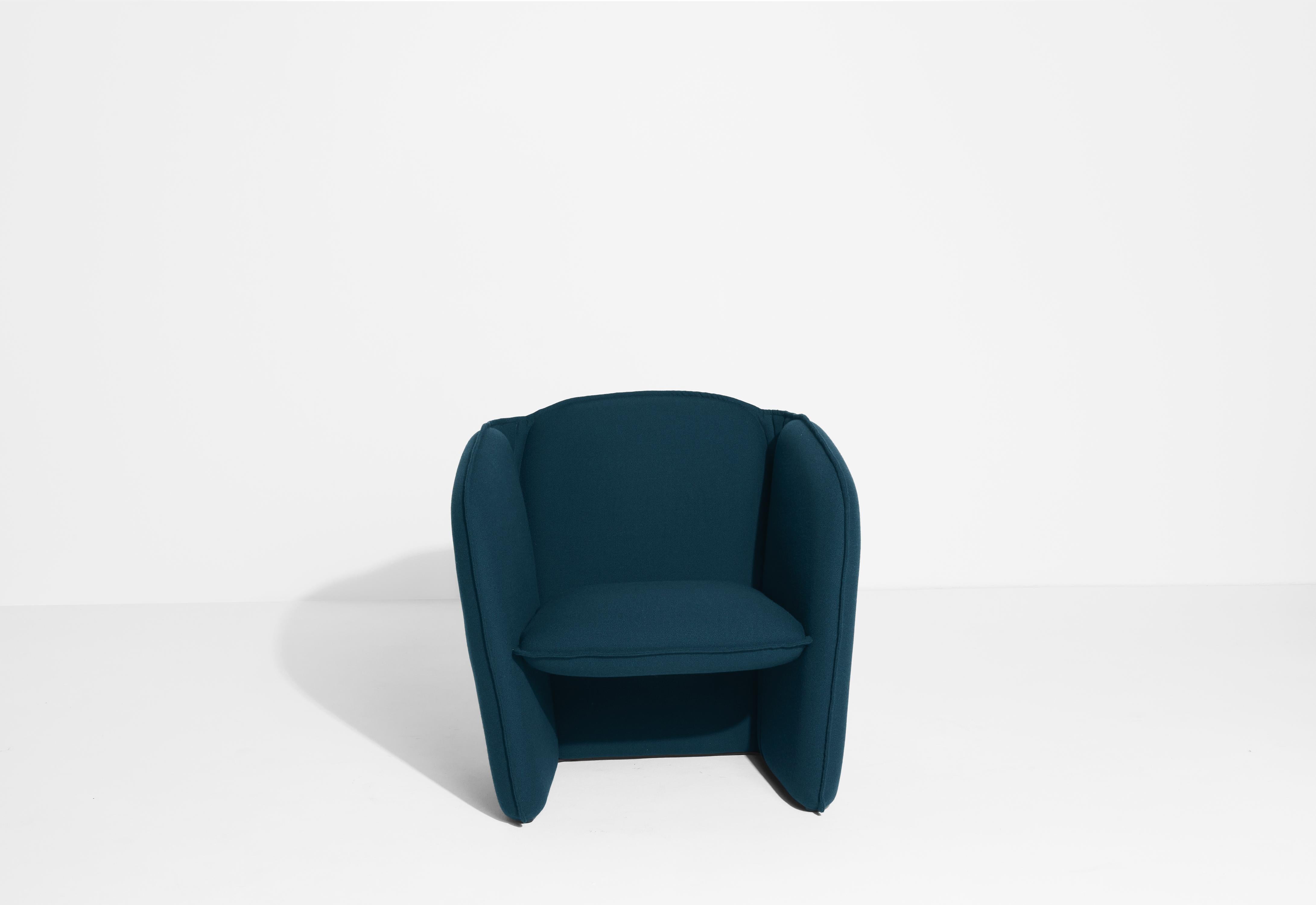 Petite Friture Lily Armchair in Navy Blue by Färg & Blanche, 2022 In New Condition For Sale In Brooklyn, NY