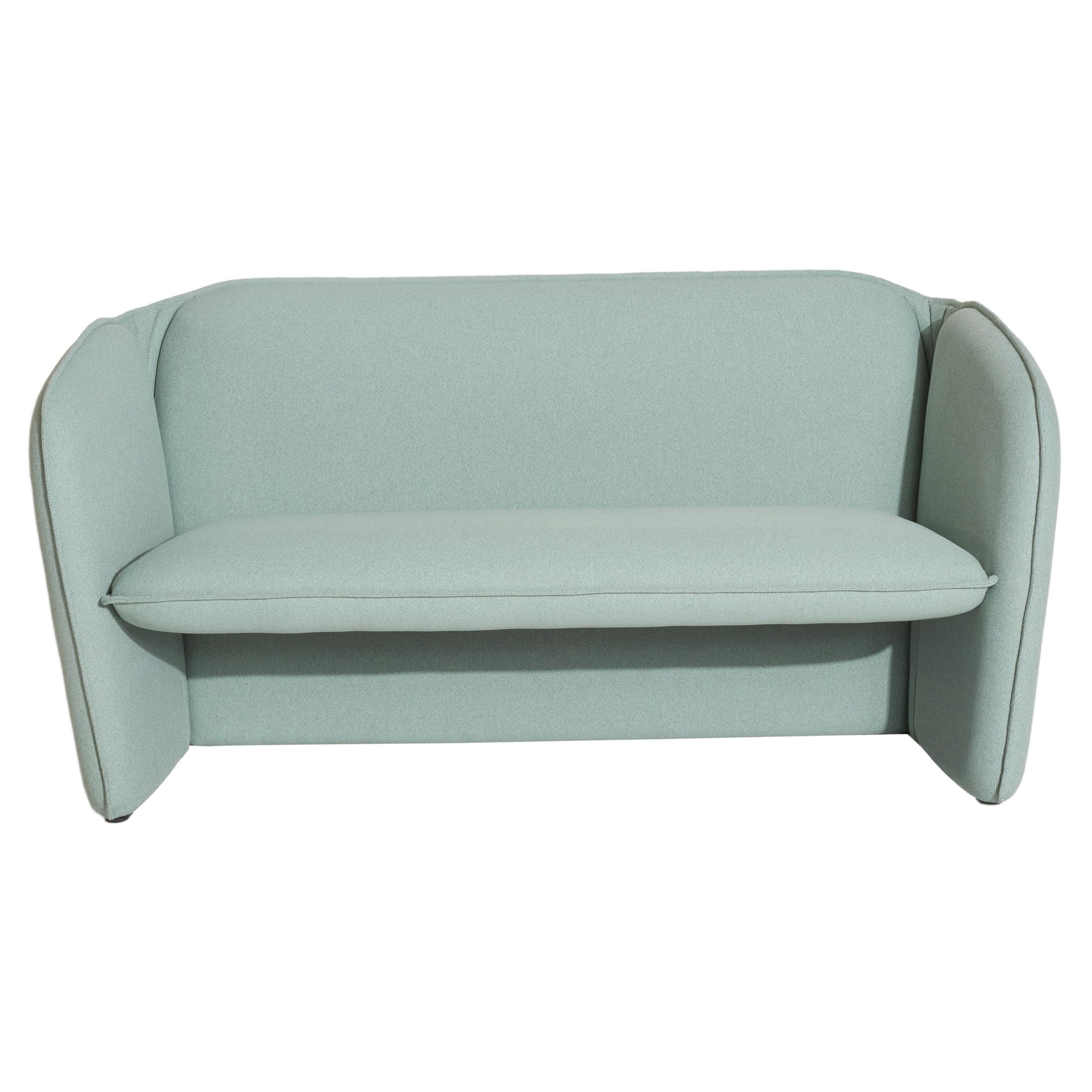 Divano Petite Friture Lily in azzurro di Färg & Blanche, 2022