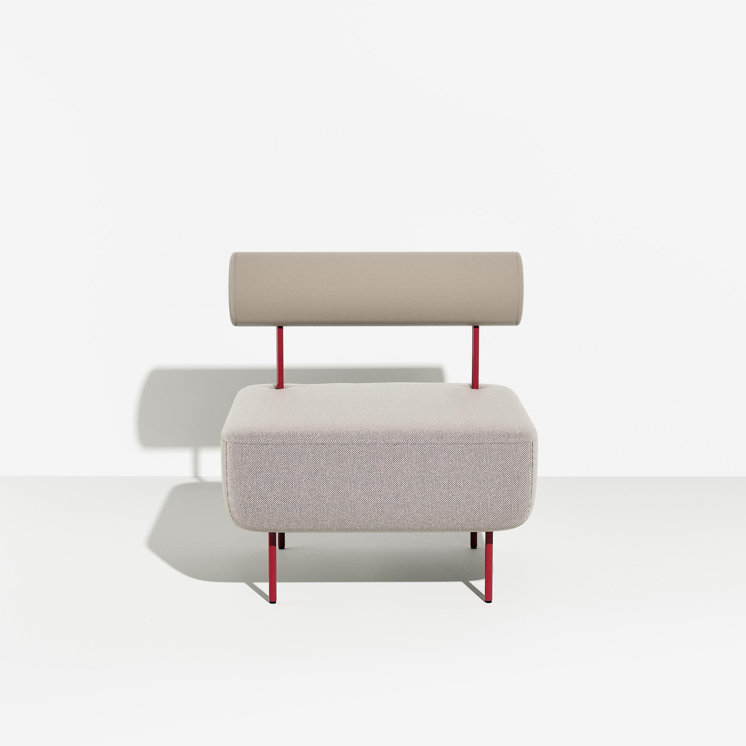 Petite Friture Medium Hoff Armchair in Grey-beige by Morten & Jona, 2015

Hoff, créée par le duo de designers Morten & Jonas, est une collection de deux tabourets et de deux fauteuils modulaires. Ils peuvent être combinés pour former un canapé