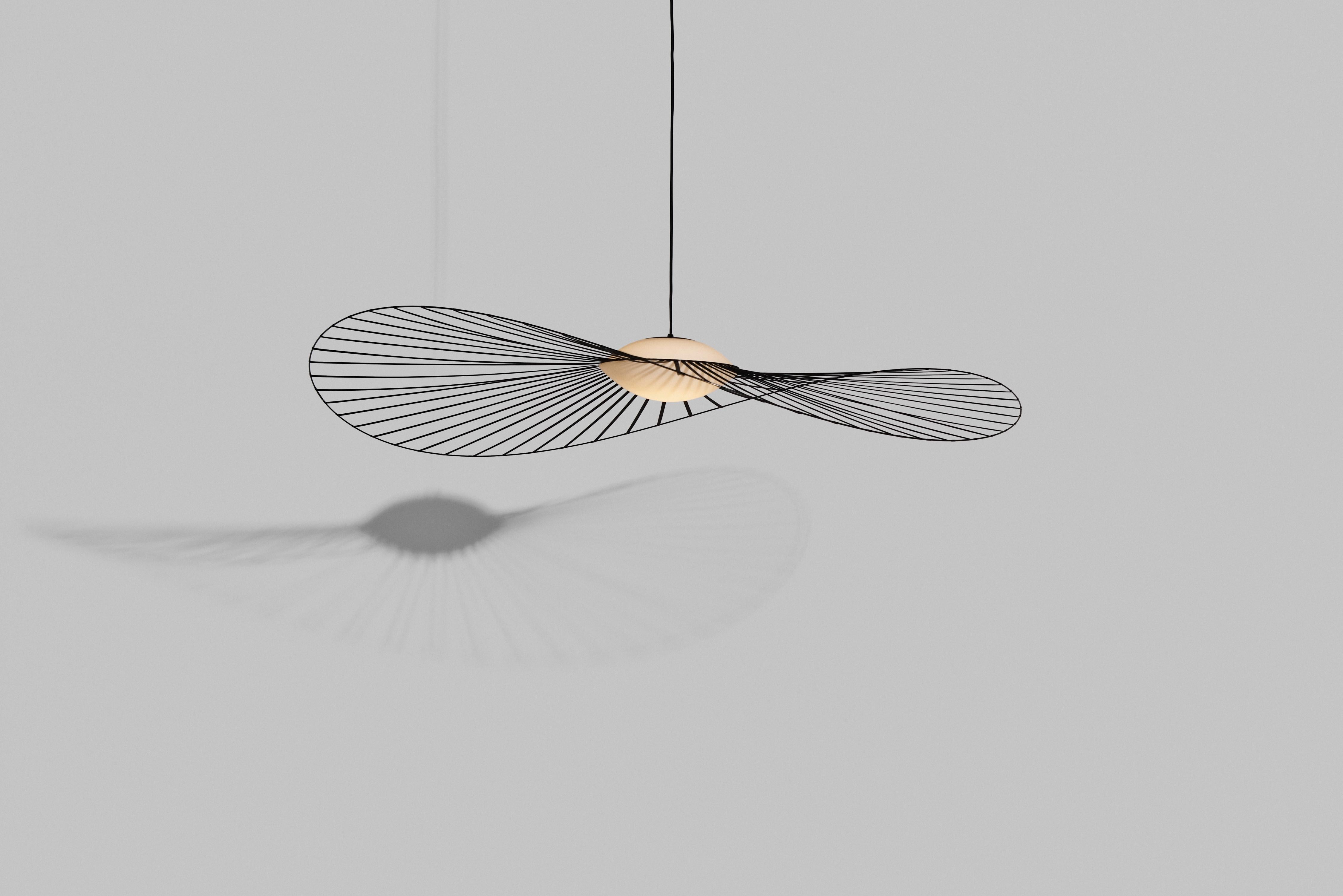 Petite lampe à suspension Vertigo Nova de taille moyenne en noir/blanc, 2020 Neuf - En vente à Brooklyn, NY