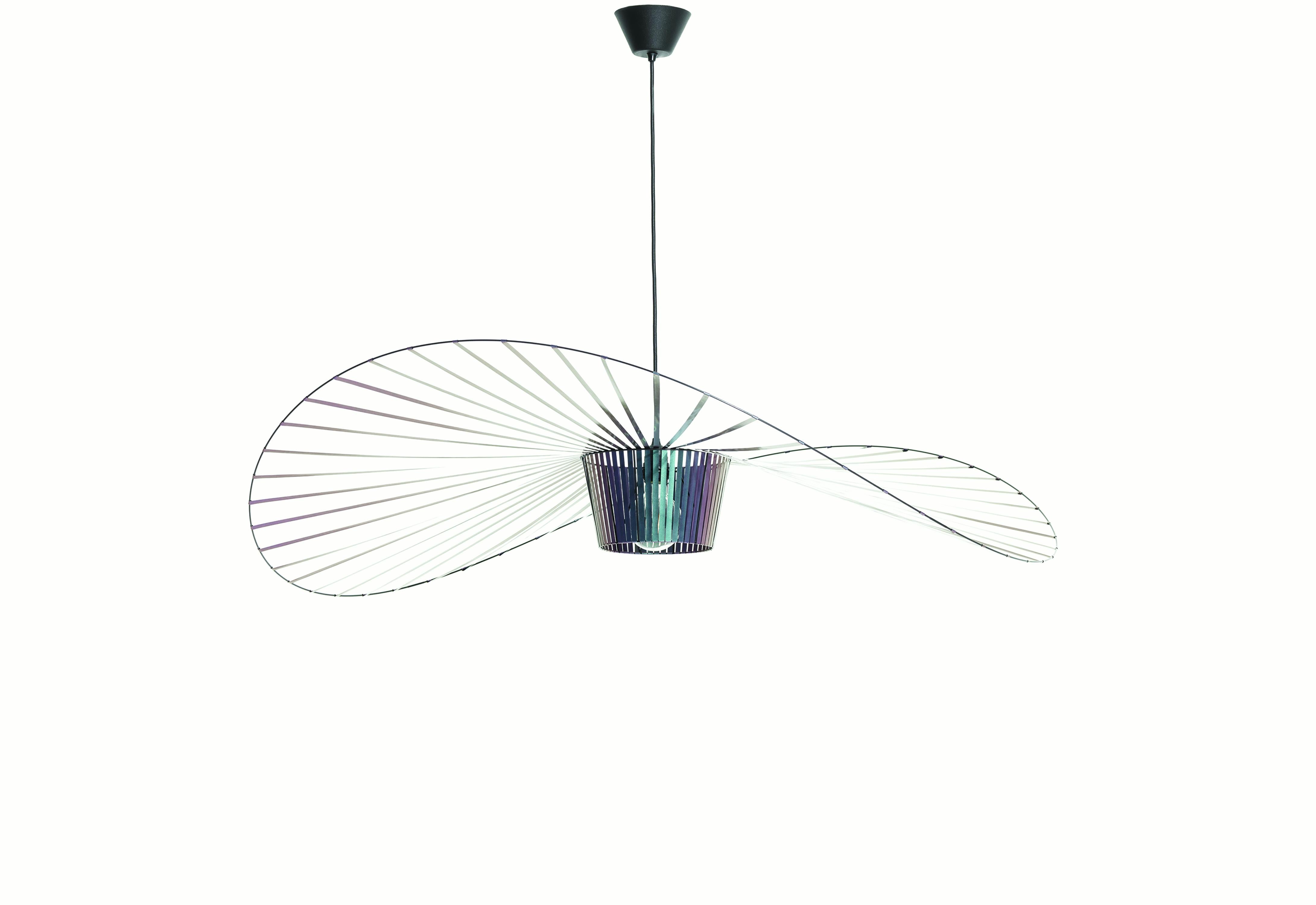 Petite Friture Medium Vertigo Suspension Light in Beetle par Constance Guisset, 2010

Éditée par Petite Friture en 2010, la suspension Vertigo est aujourd'hui une icône du design contemporain. Avec sa structure ultra-légère en fibre de verre, tendue