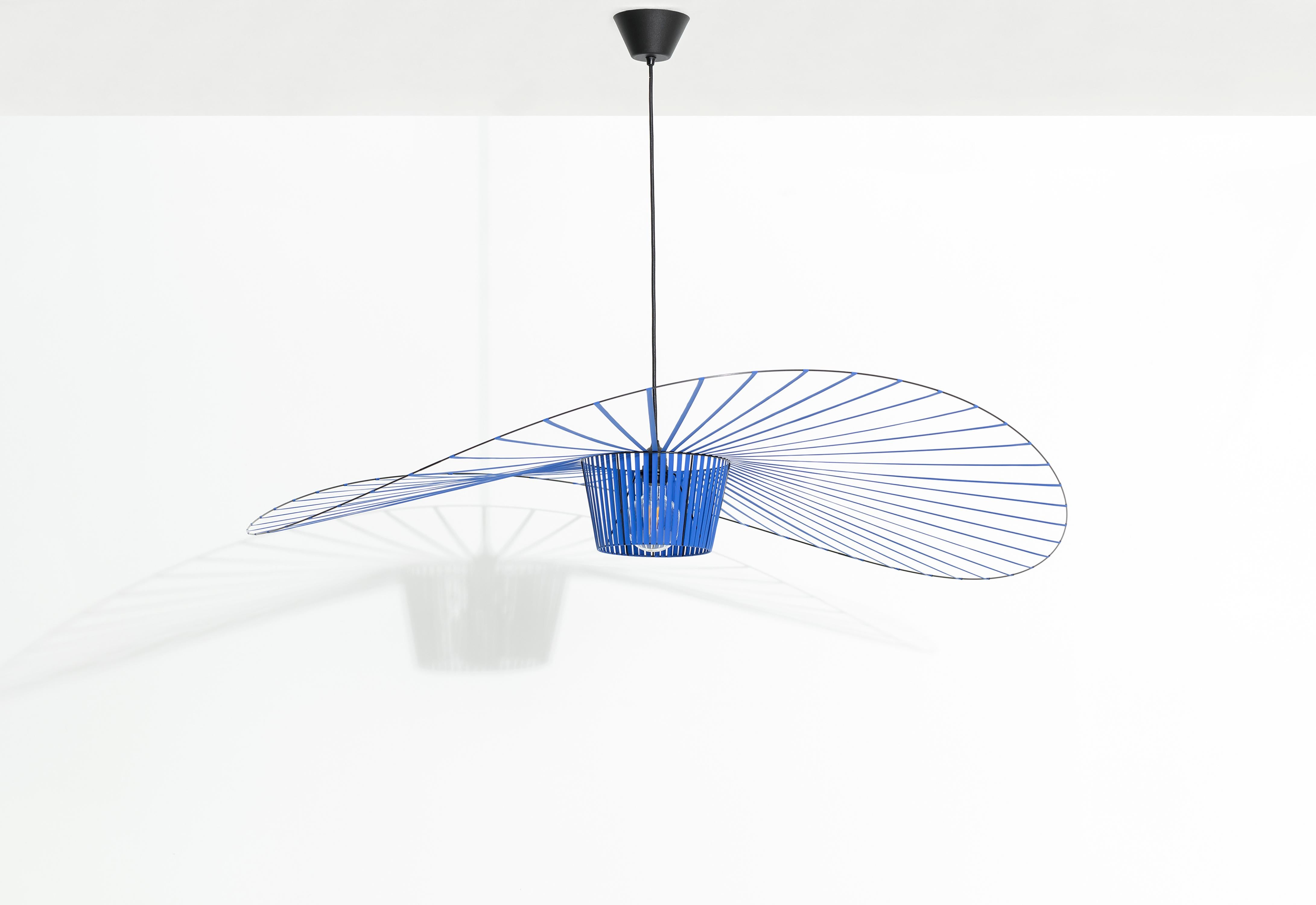 Petite Friture Medium Vertigo Suspension Light in Cobalt par Constance Guisset, 2010 en vente 2