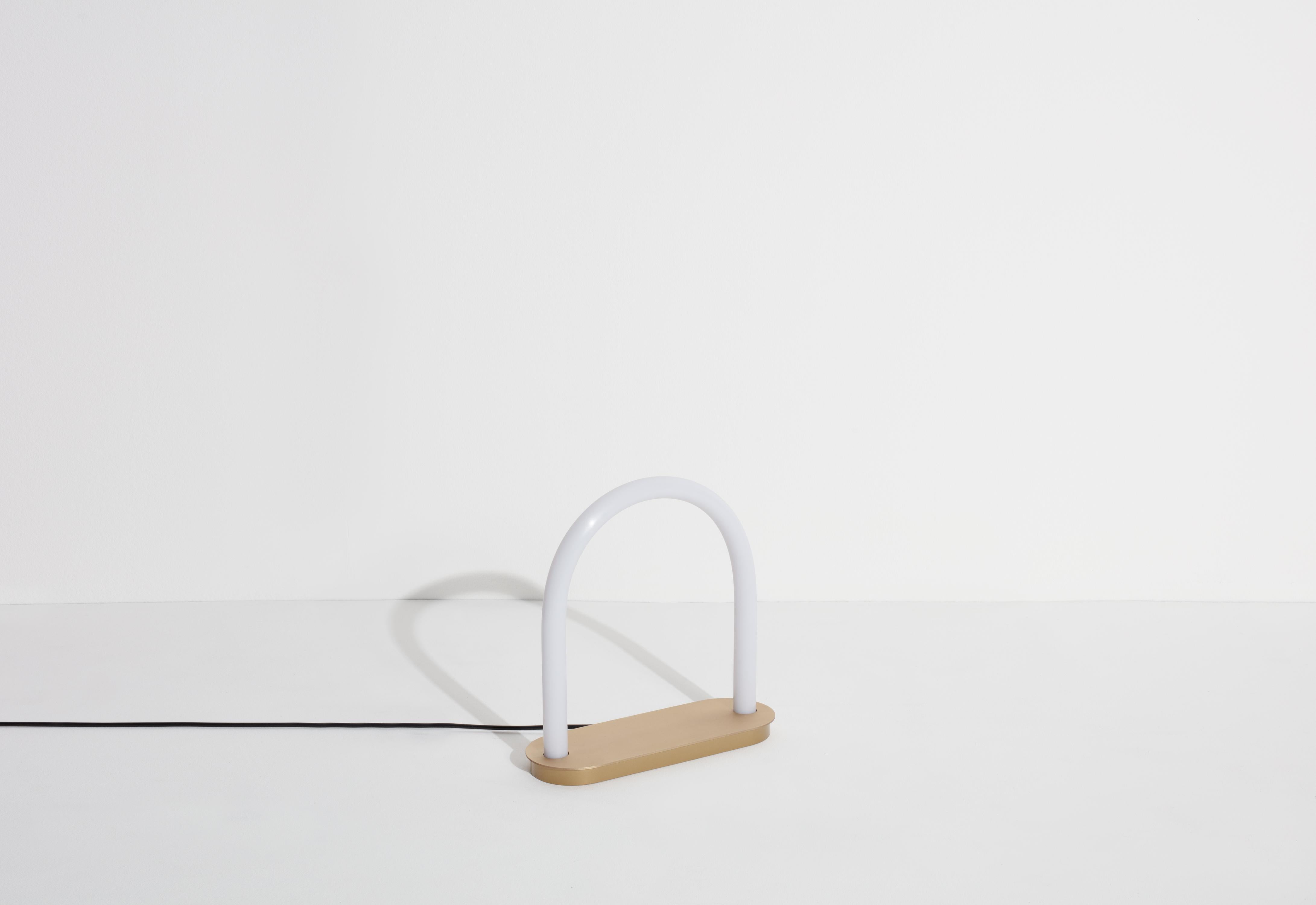 XXIe siècle et contemporain Petite lampe de bureau Friture invisible en laiton translucide de Studio Pepe en vente