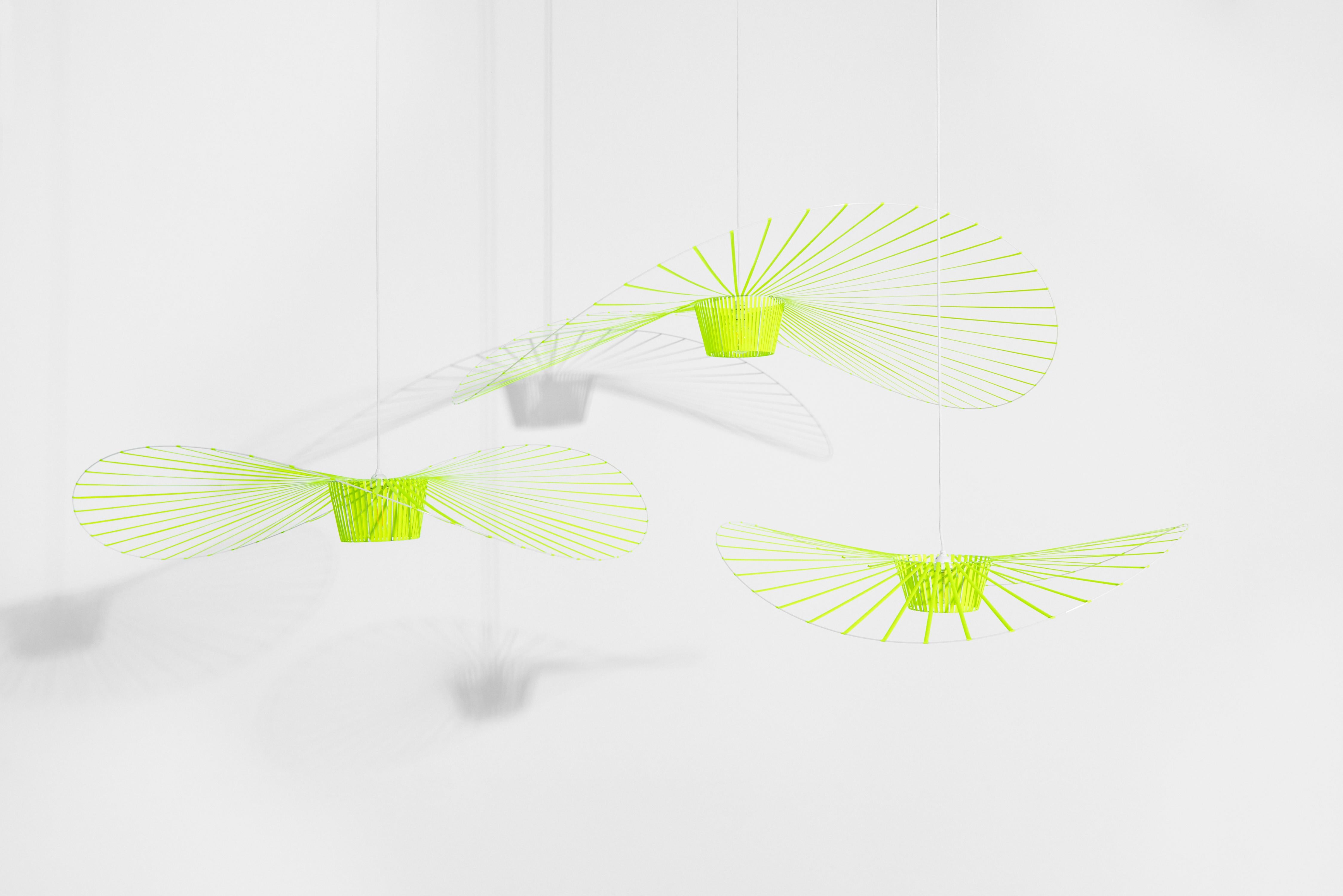 Francese PETITE FRITURE Vertigo, Lampada a sospensione grande, Giallo, Designer Constance Guisset in vendita