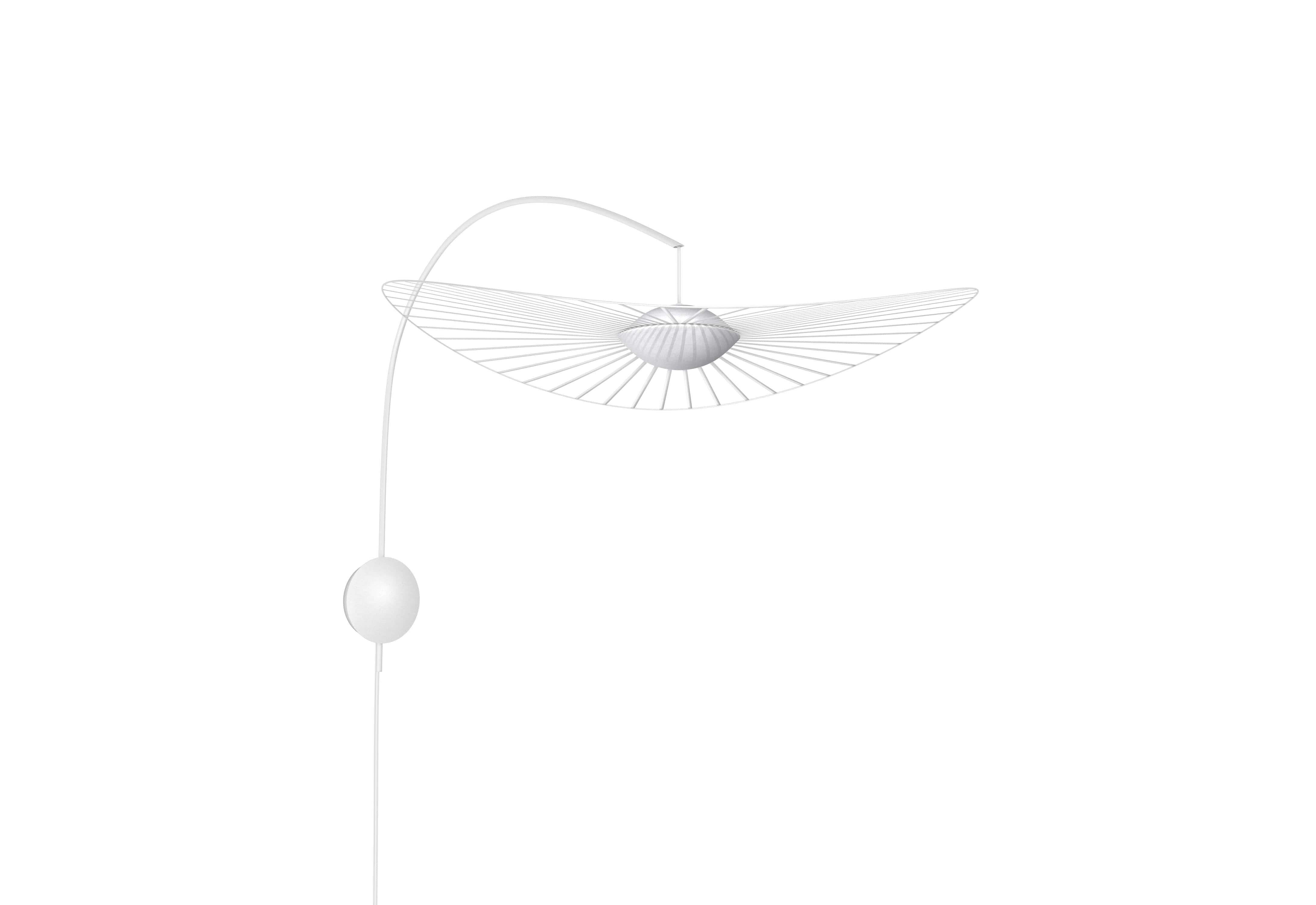 Lampada da parete Petite Friture Vertigo Nova in bianco di Constance Guisset, 2020

Vertigo Nova è una collezione altamente tecnica che non scende a compromessi con l'iconica eleganza poetica del design. Una linea disponibile in bianco o nero, per