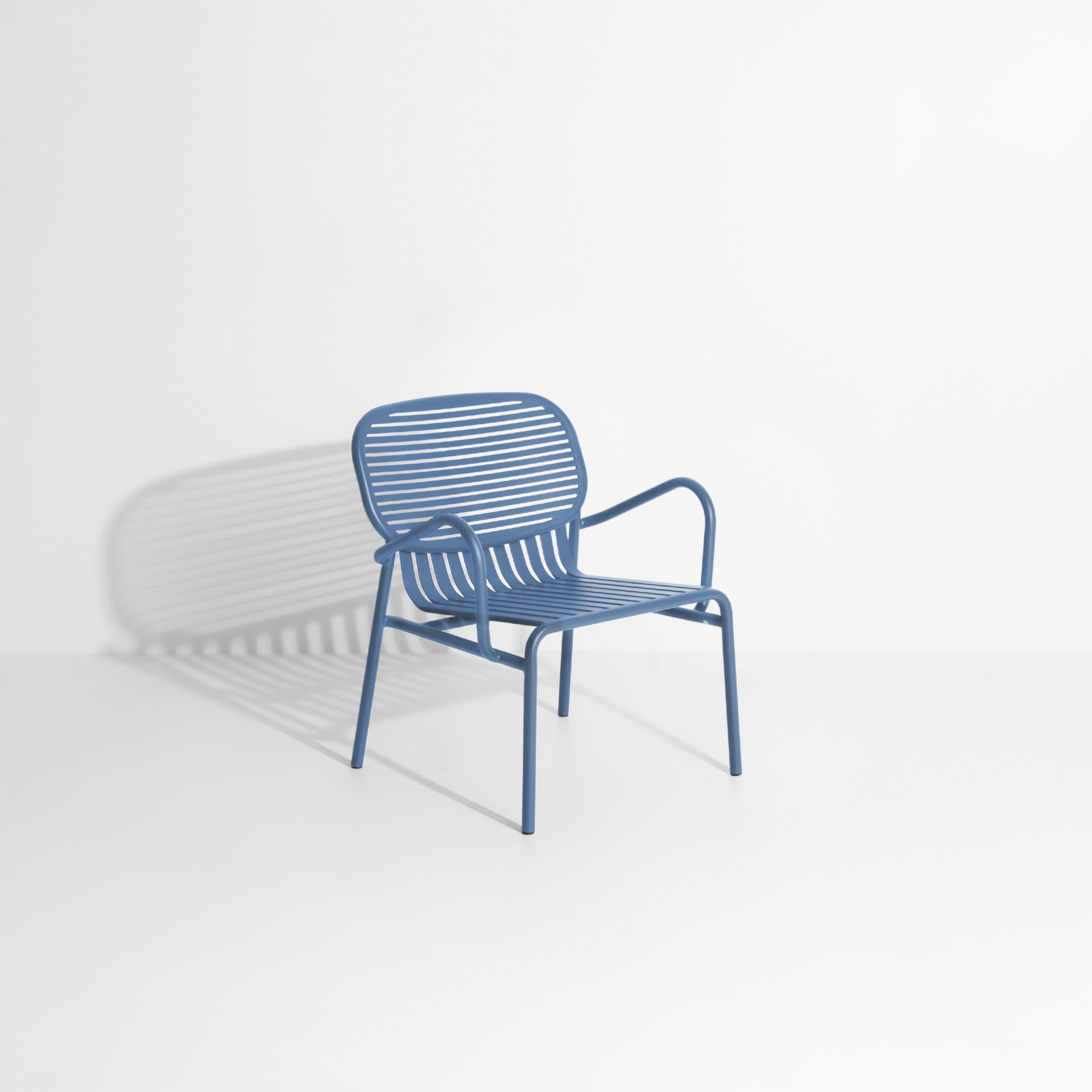 Petite Friture Week-End Armchair in Azur Blue Aluminium by Studio BrichetZiegler, 2017

The week-end collection is a full range of outdoor furniture, in aluminium grained epoxy paint, matt finish, that includes 18 functions and 8 colours for the