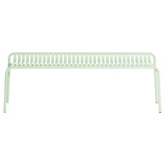 Banco Petite Friture Week-End sin respaldo de aluminio verde pastel, 2017