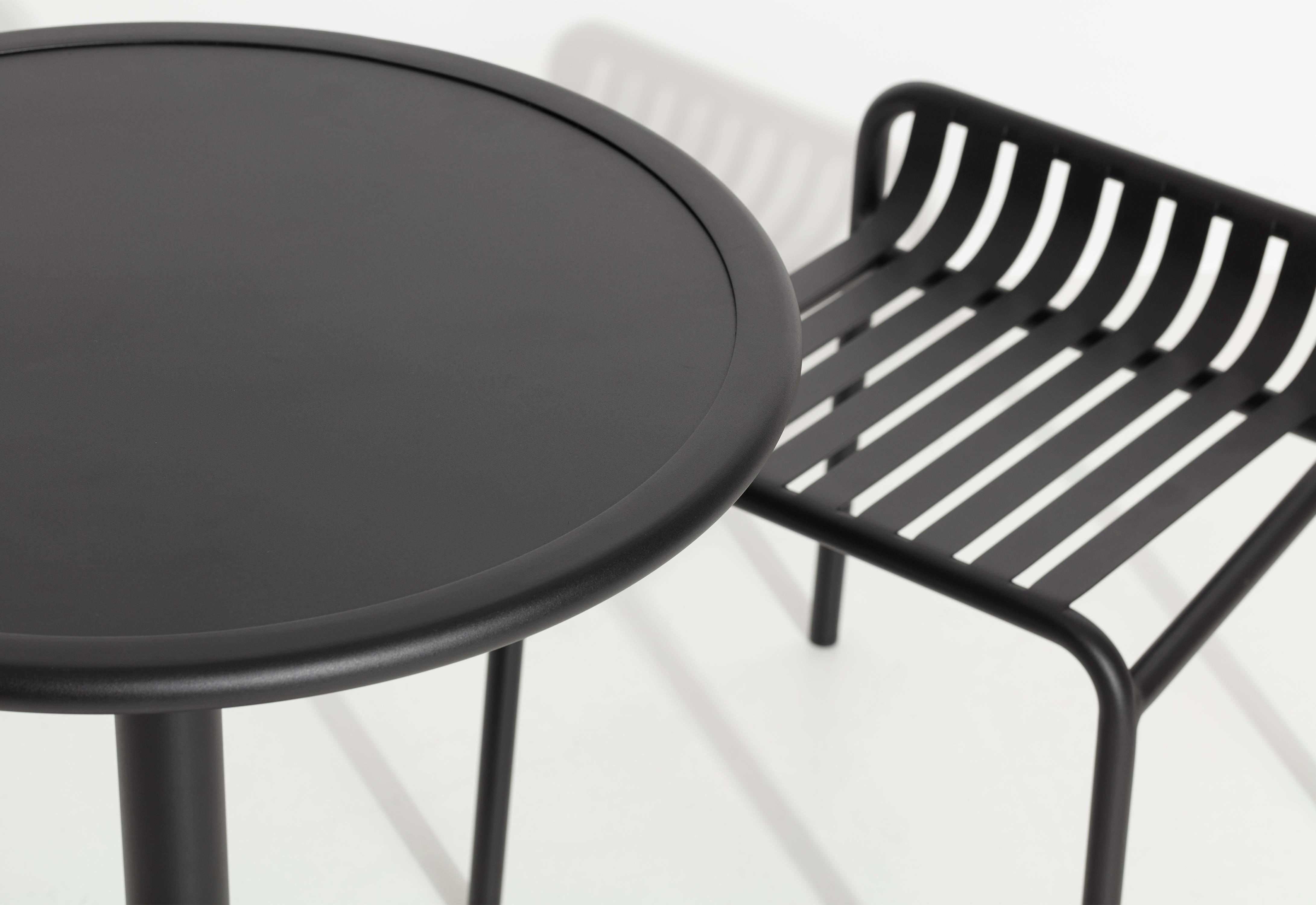 XXIe siècle et contemporain Petite table de salle à manger ronde bistro Week-end en aluminium noir, de Friture, 2017 en vente