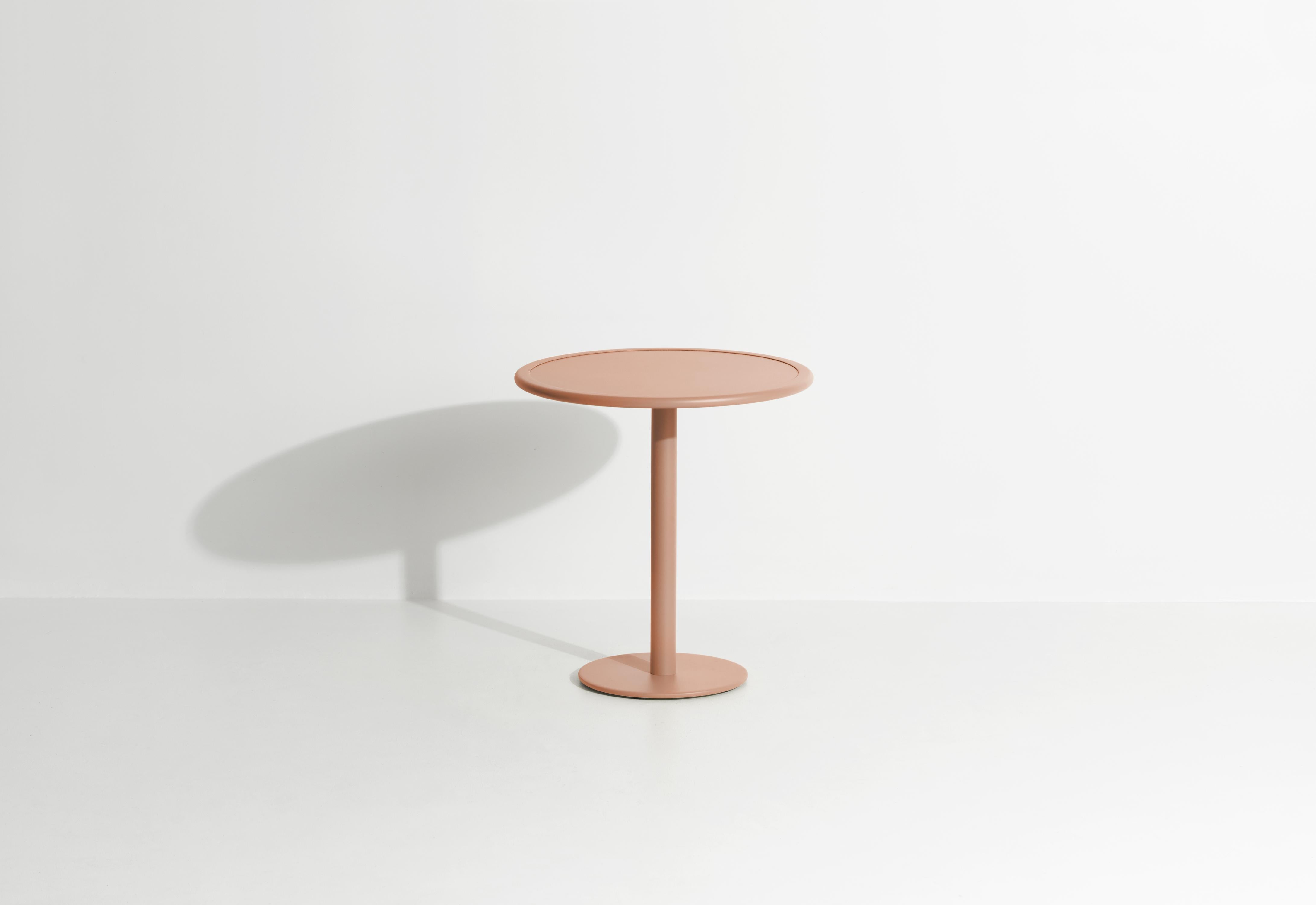 Petite Friture Week-End Bistro Round Dining Table in Blush Aluminium by Studio BrichetZiegler, 2017

The week-end collection is a full range of outdoor furniture, in aluminium grained epoxy paint, matt finish, that includes 18 functions and 8