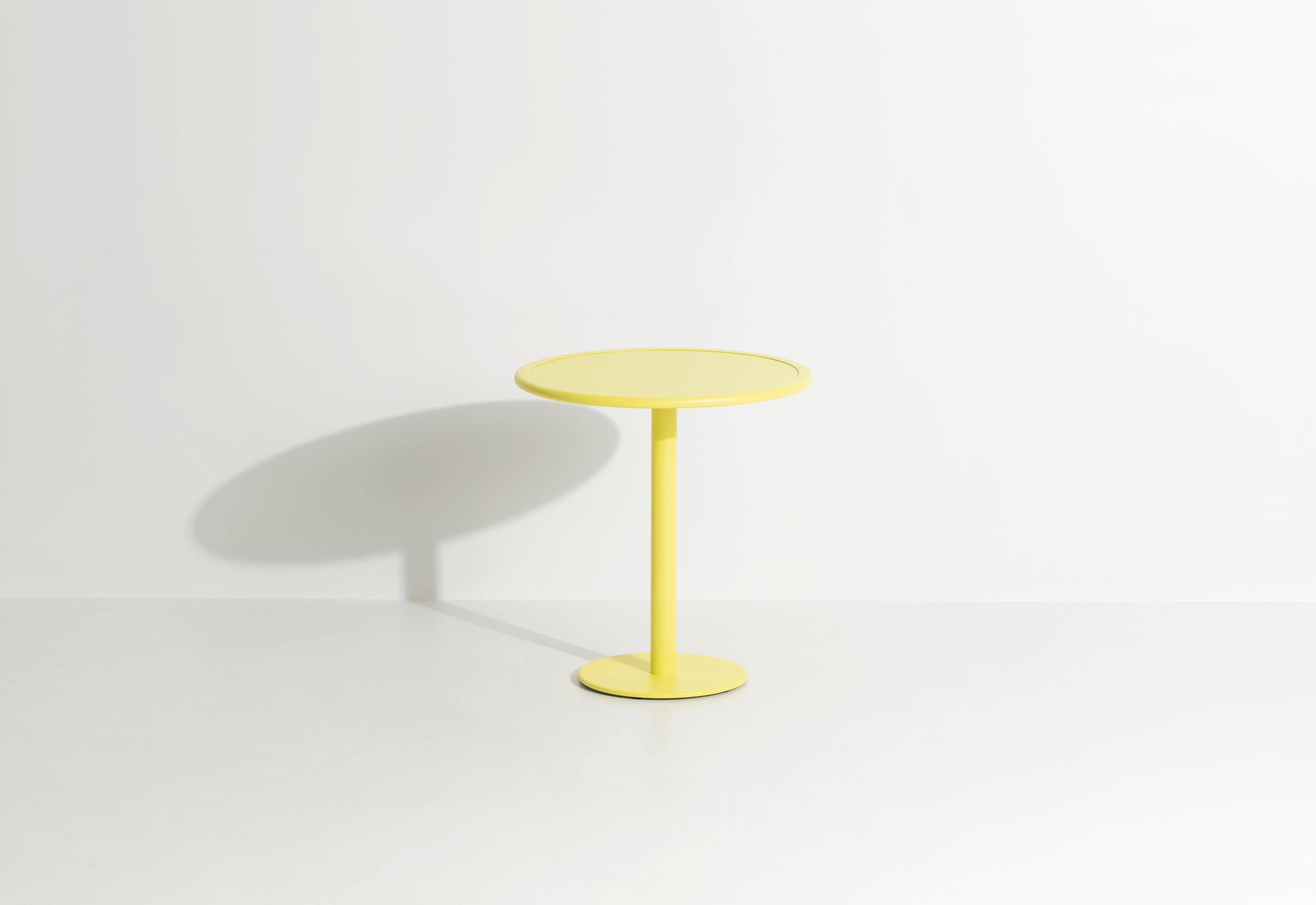 Petite Friture Week-End Bistro Round Dining Table in Yellow Aluminium by Studio BrichetZiegler, 2017

The week-end collection is a full range of outdoor furniture, in aluminium grained epoxy paint, matt finish, that includes 18 functions and 8