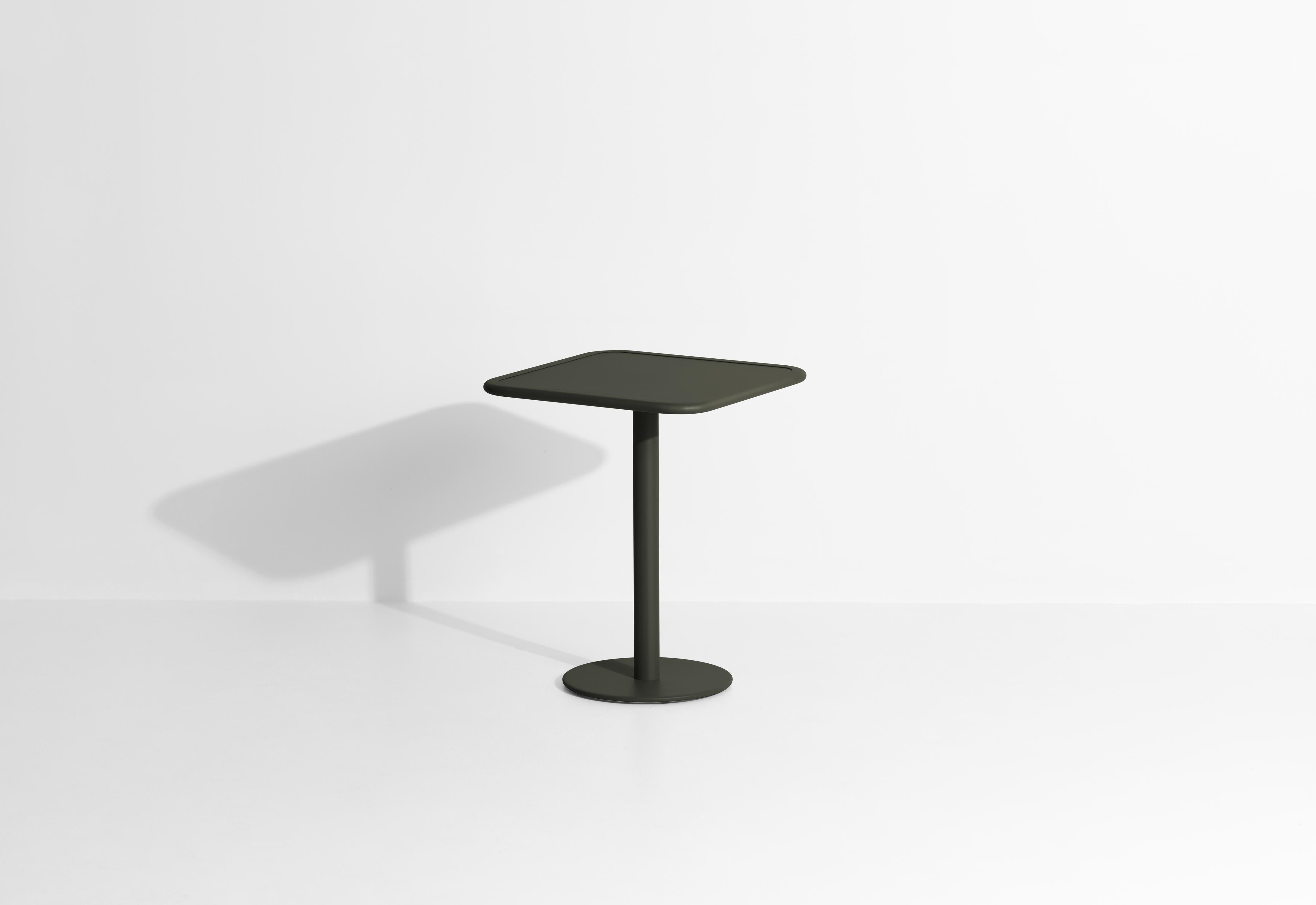 Chinese Petite Friture Week-End Bistro Square Dining Table in Glass Green Aluminium For Sale