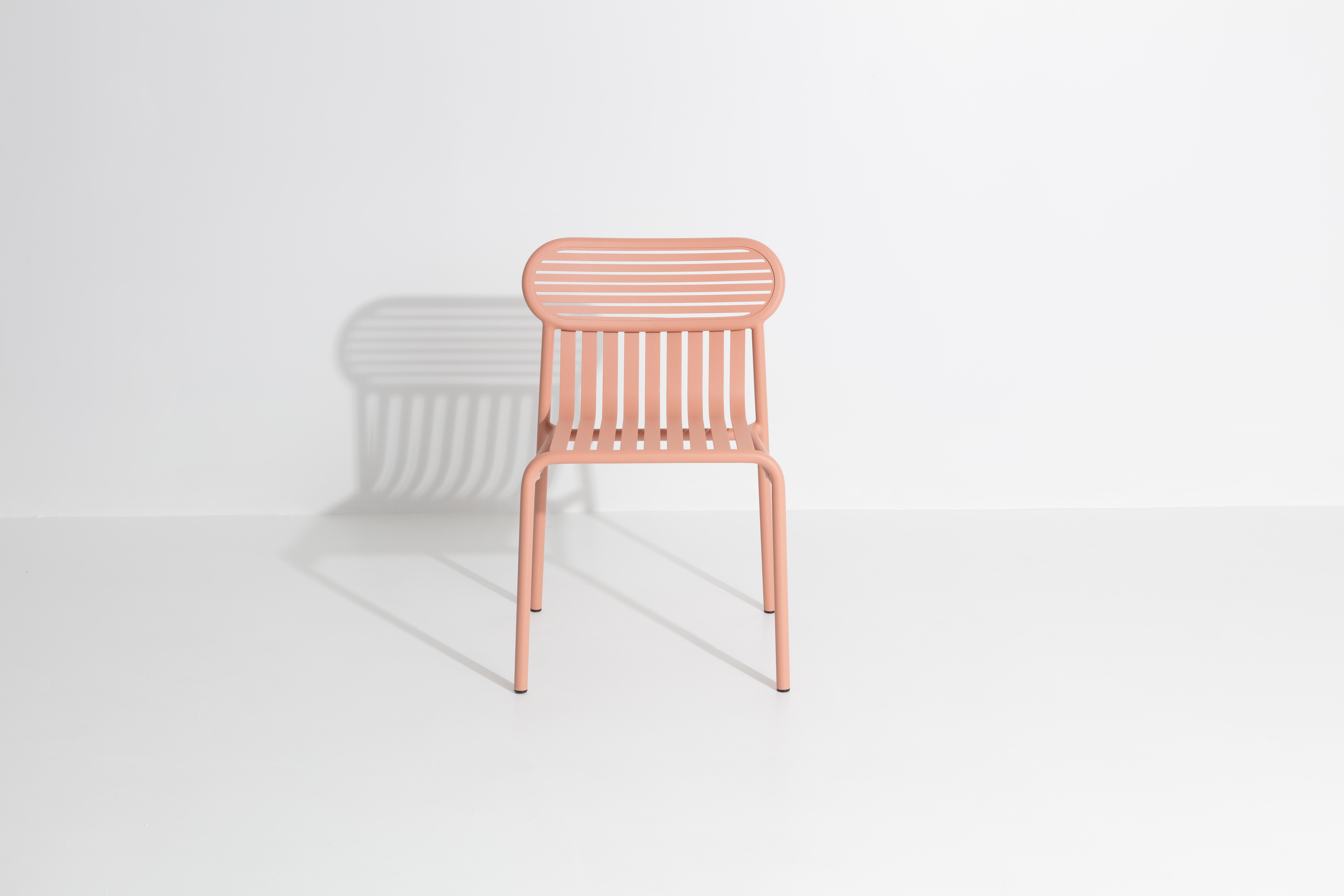 Petite Friture Week-End Chair in Blush Aluminium by Studio BrichetZiegler, 2017

The week-end collection is a full range of outdoor furniture, in aluminium grained epoxy paint, matt finish, that includes 18 functions and 8 colours for the retail