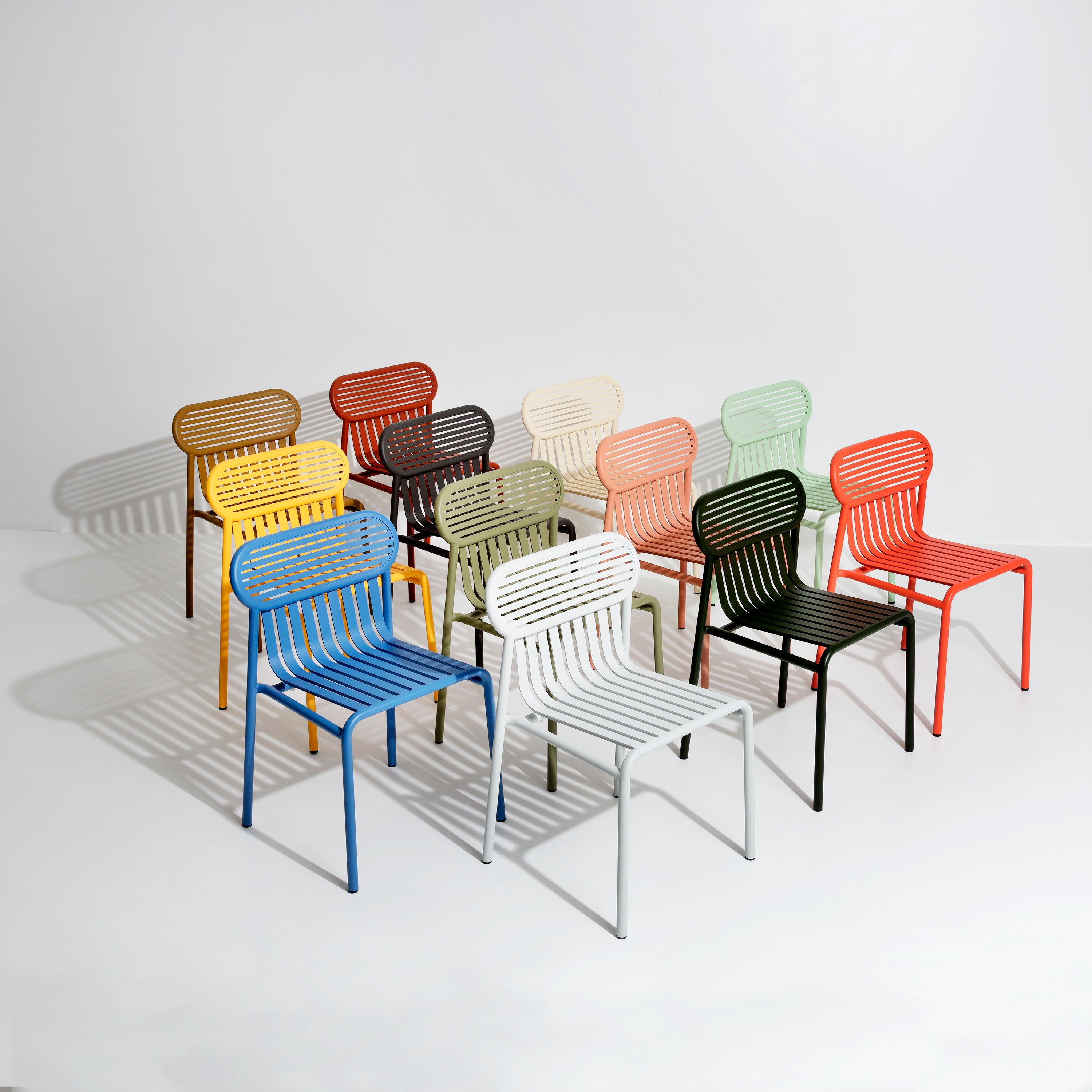Petite Friture Week-End Chair in Ivory Aluminium by Studio BrichetZiegler, 2017

The week-end collection is a full range of outdoor furniture, in aluminium grained epoxy paint, matt finish, that includes 18 functions and 8 colours for the retail