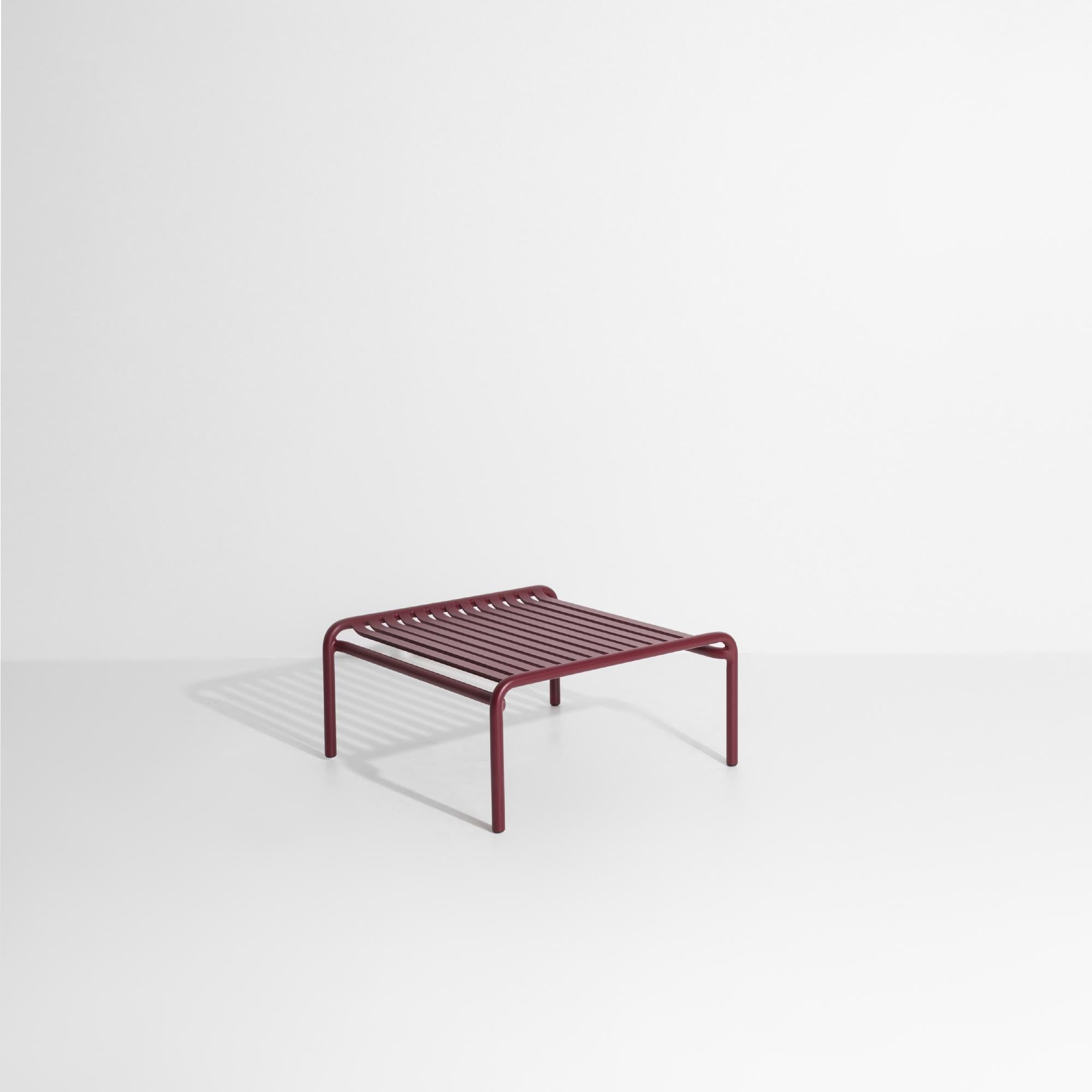 Petite table basse d'appoint Friture en aluminium bourgogne, 2017 Neuf - En vente à Brooklyn, NY