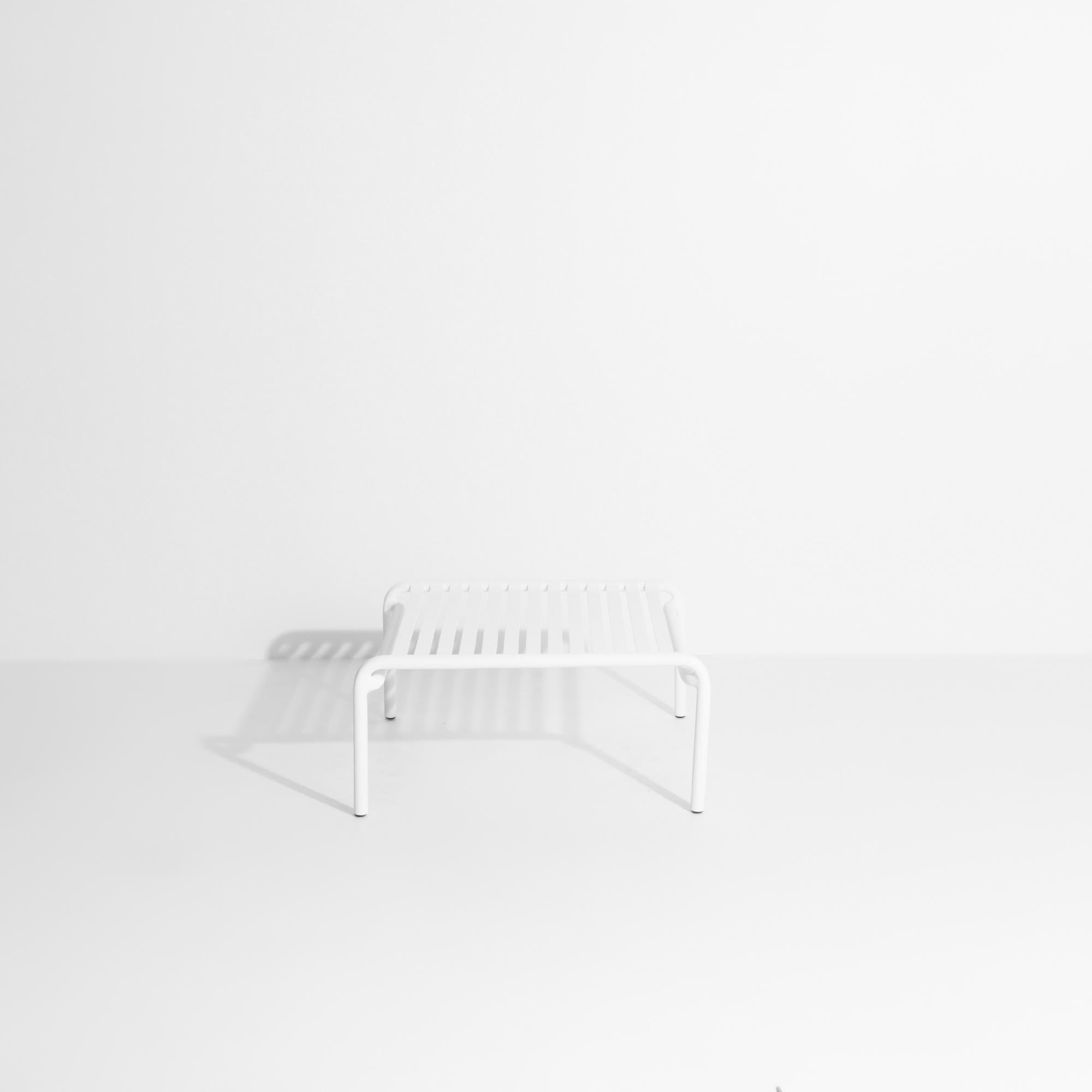 Chinois Petite table basse d'appoint Friture en aluminium blanc par Studio BrichetZiegler en vente
