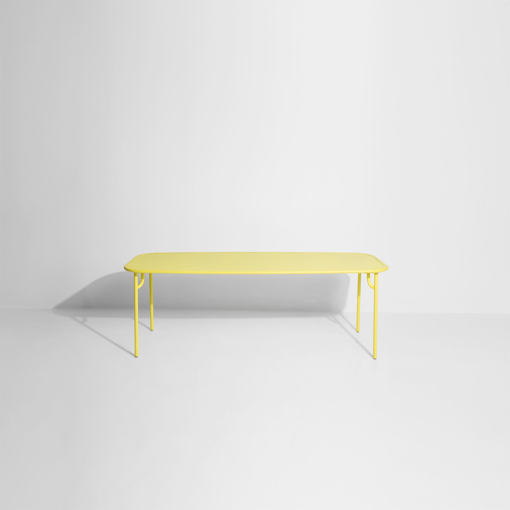 Petite table de salle à manger rectangulaire simple Week-end en aluminium jaune de Friture Neuf - En vente à Brooklyn, NY
