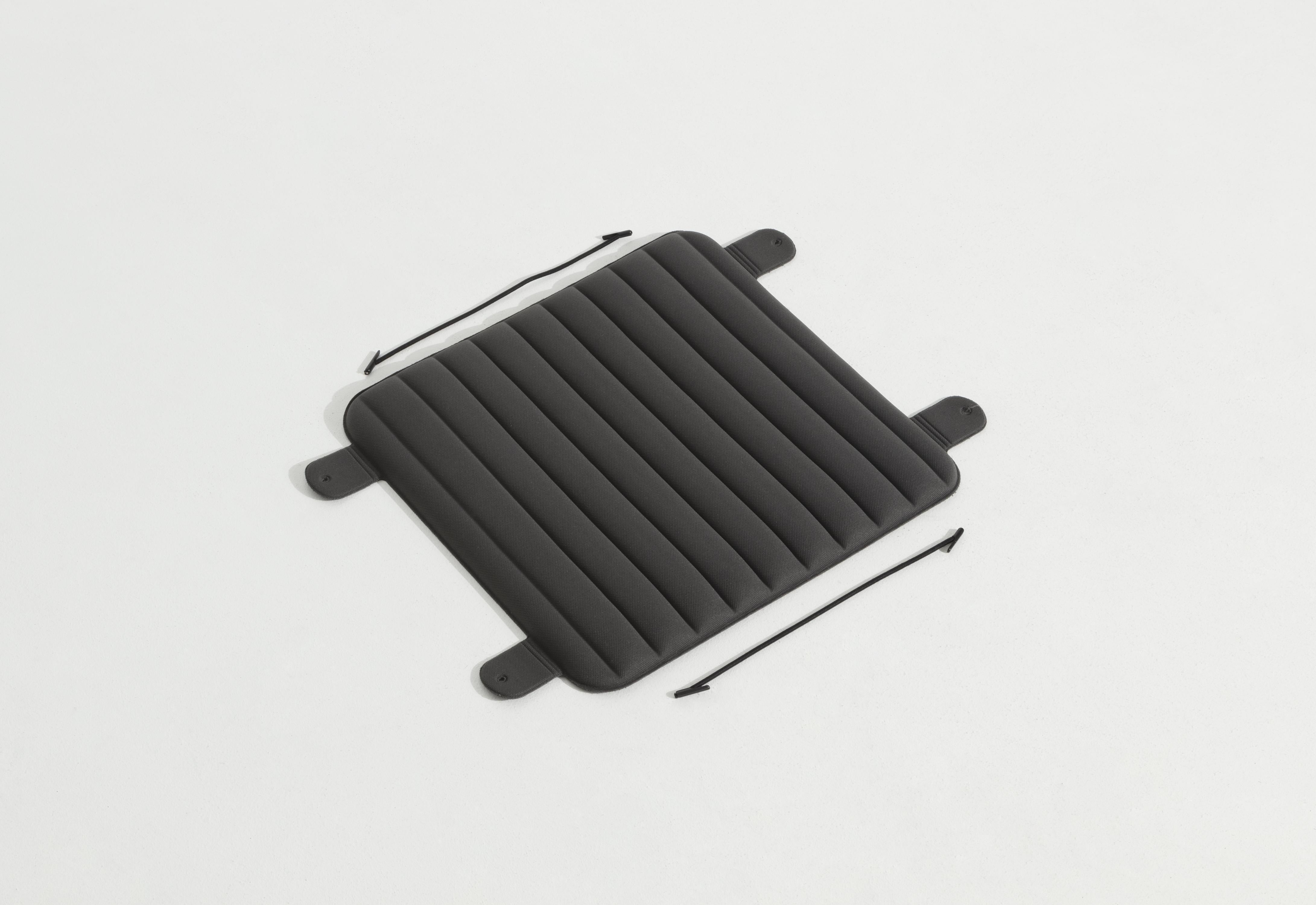 Petite Friture Week-End Large Seat Cushions in Anthracite by Studio BrichetZiegler, 2019

The week-end collection is a full range of outdoor furniture, in aluminium grained epoxy paint, matt finish, that includes 18 functions and 8 colours for the
