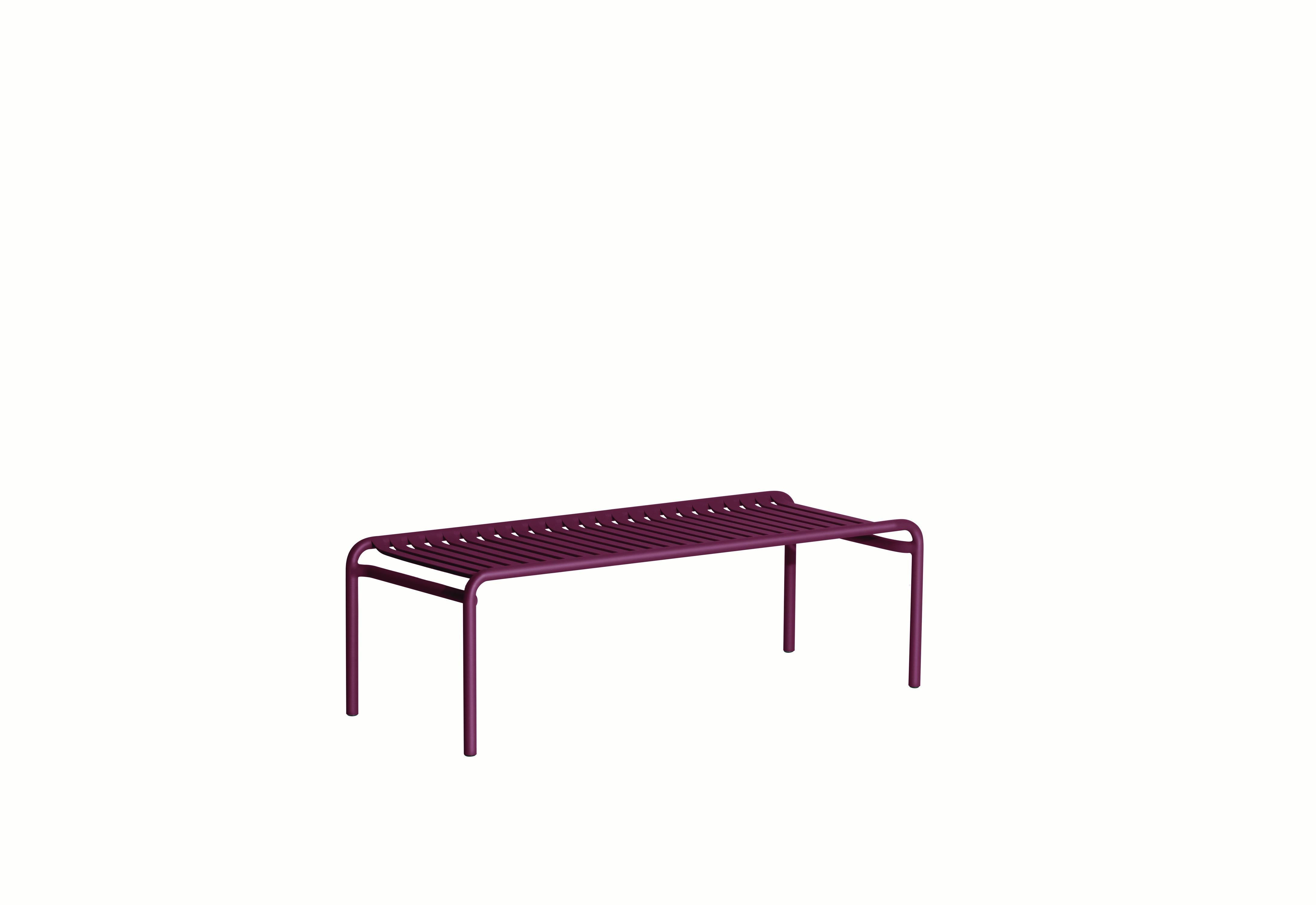Petite Friture Week-End Long Coffee Table in Burgundy Aluminium by Studio BrichetZiegler, 2017

The week-end collection is a full range of outdoor furniture, in aluminium grained epoxy paint, matt finish, that includes 18 functions and 8 colours