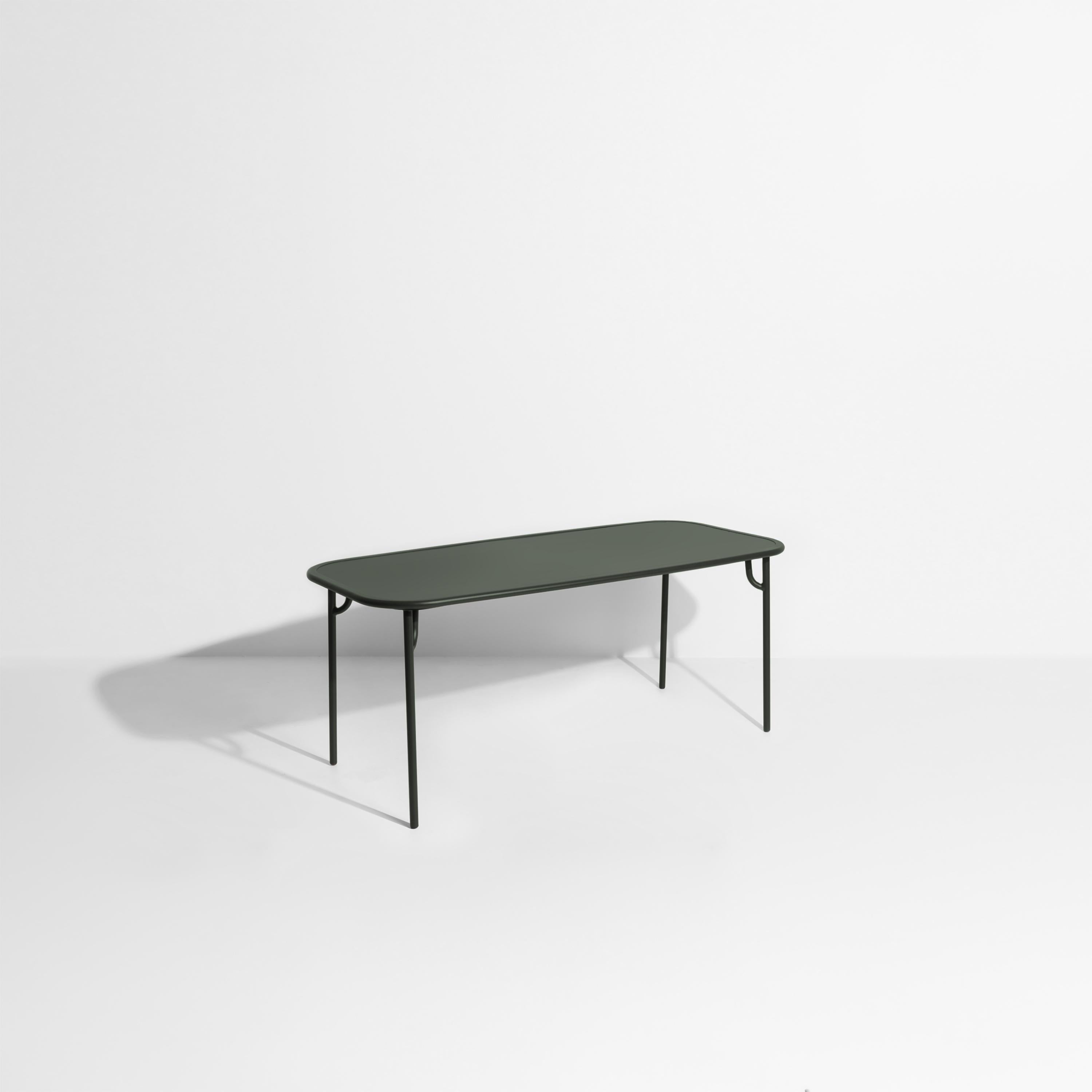 Petite Friture Week-End Medium Plain Rectangular Dining Table in Glass Green Aluminium by Studio BrichetZiegler, 2017

Die Week-End-Kollektion besteht aus einer kompletten Palette von Außenmöbeln mit mattierter Epoxidharzlackierung mit