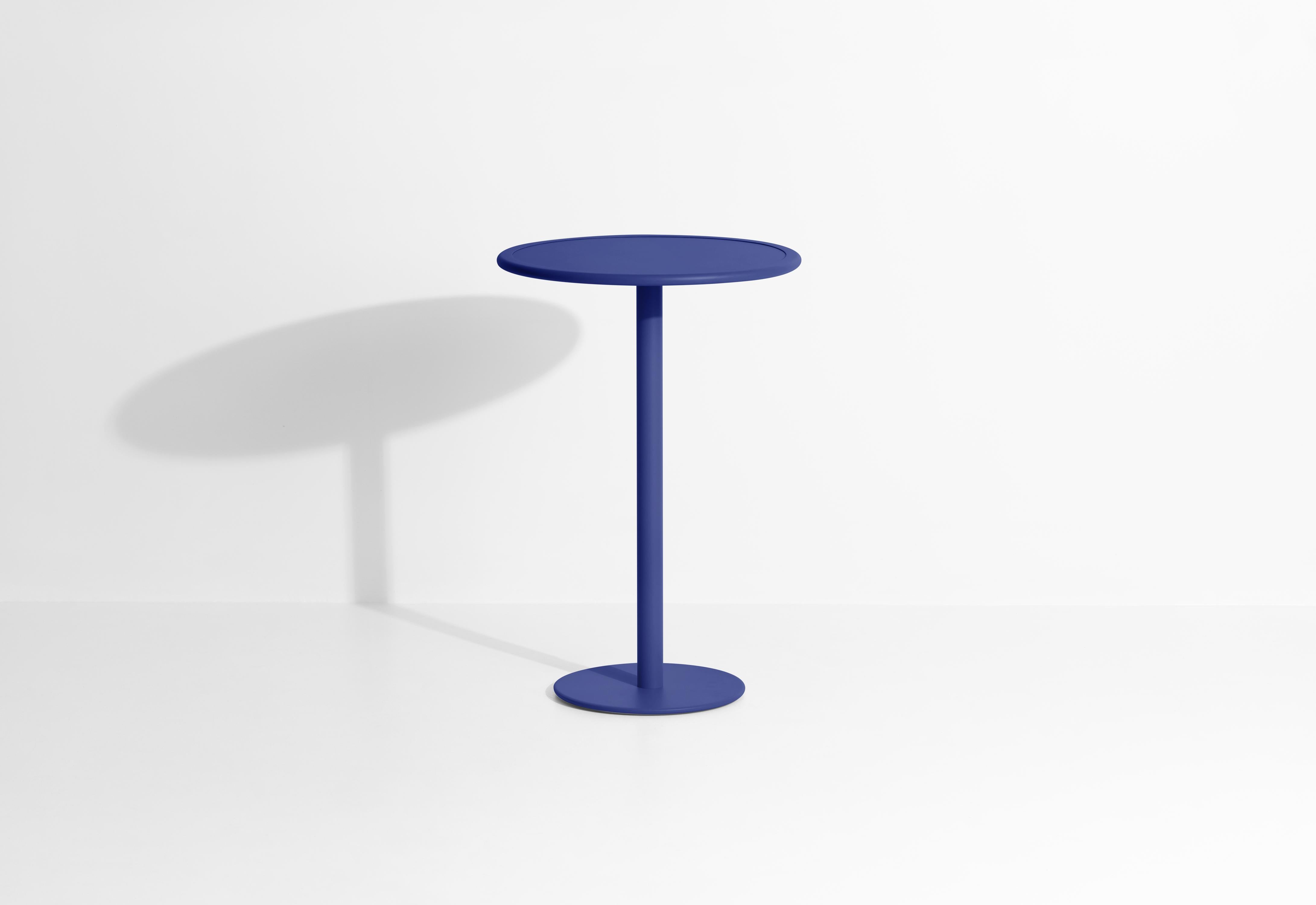 Petite Friture Week-End Round High Table in Blue Aluminium by Studio BrichetZiegler, 2017

The week-end collection is a full range of outdoor furniture, in aluminium grained epoxy paint, matt finish, that includes 18 functions and 8 colours for
