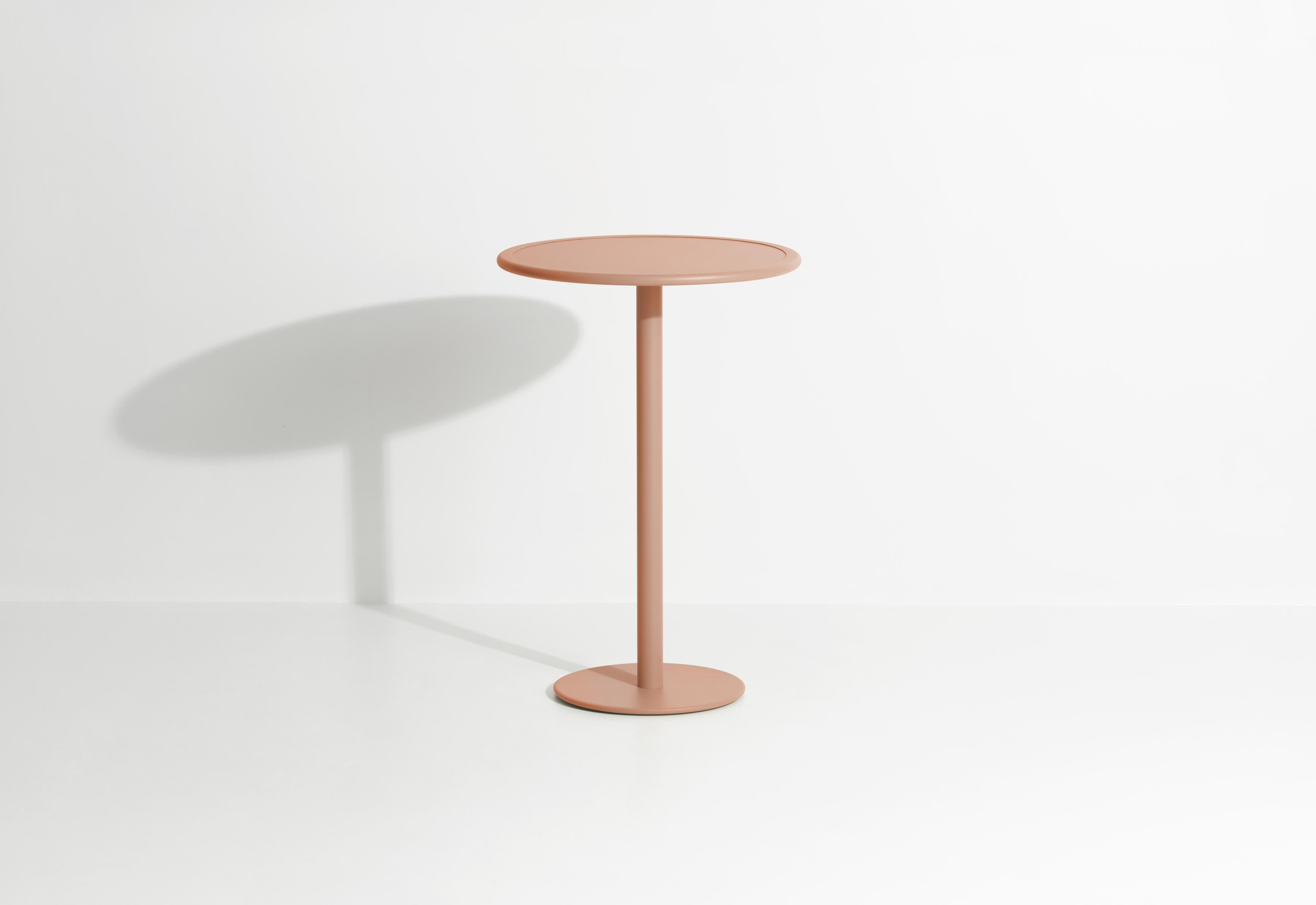 Petite Friture Week-End Round High Table in Blush Aluminium by Studio BrichetZiegler, 2017

The week-end collection is a full range of outdoor furniture, in aluminium grained epoxy paint, matt finish, that includes 18 functions and 8 colours for the
