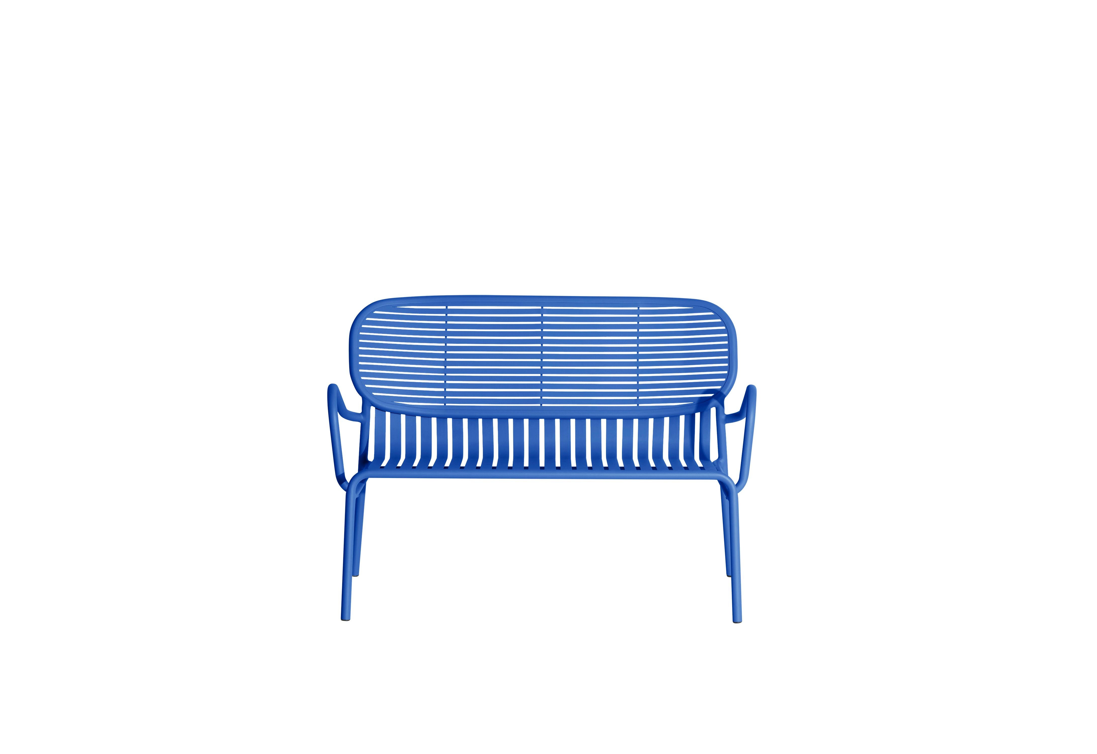 Petite Friture Week-End Sofa in Blue Aluminium by Studio BrichetZiegler, 2017

The week-end collection is a full range of outdoor furniture, in aluminium grained epoxy paint, matt finish, that includes 18 functions and 8 colours for the retail