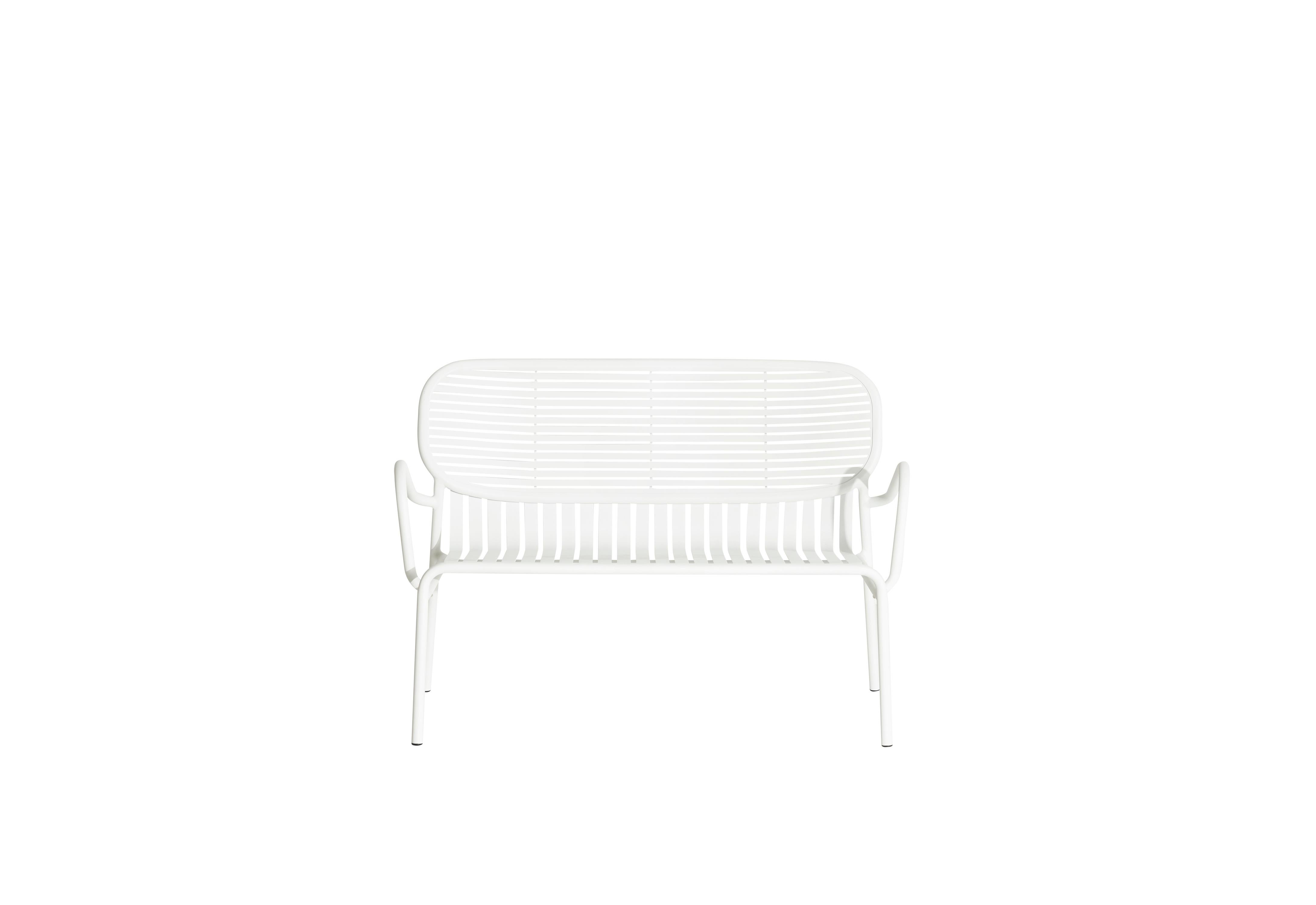 Petite Friture Week-End Sofa in White Aluminium by Studio BrichetZiegler, 2017

The week-end collection is a full range of outdoor furniture, in aluminium grained epoxy paint, matt finish, that includes 18 functions and 8 colours for the retail