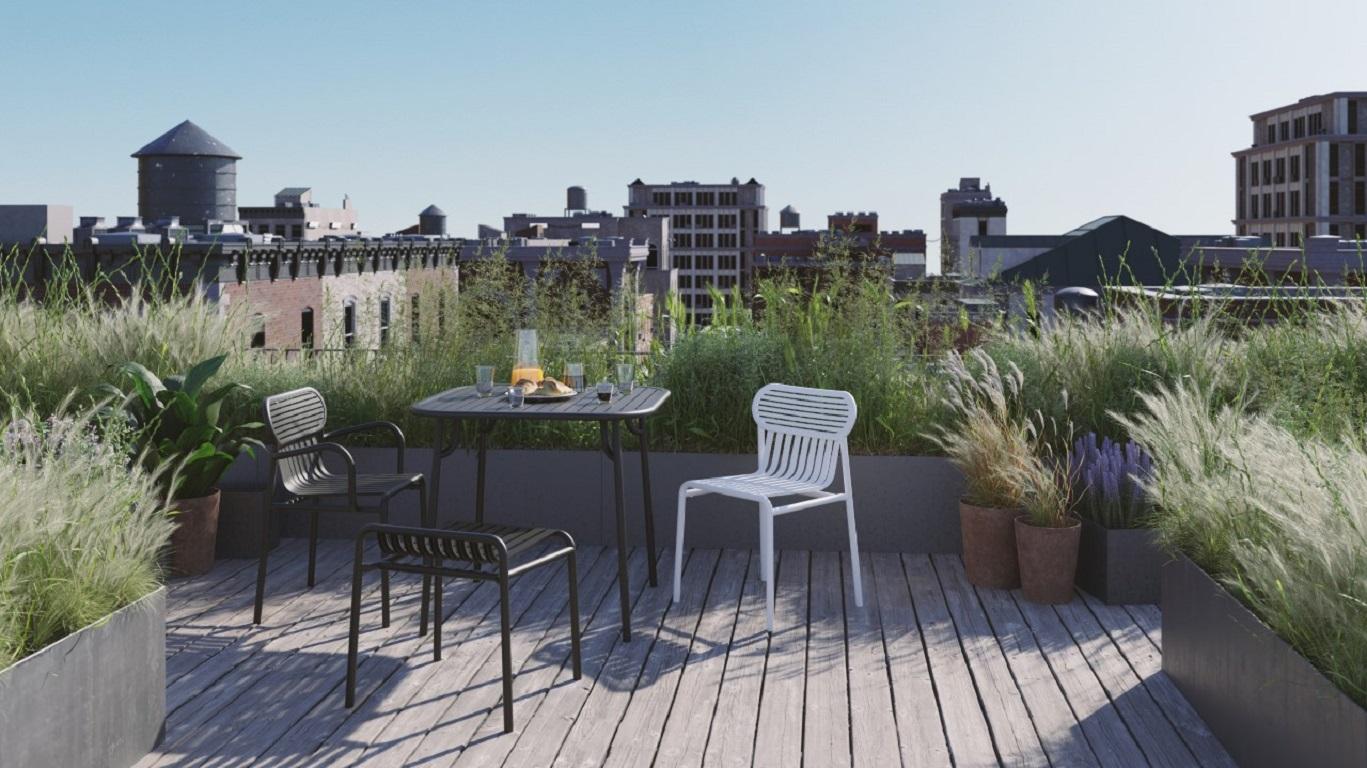 Chinese Petite Friture Week-End Square Dining Table in Ivory Aluminium with Slats For Sale