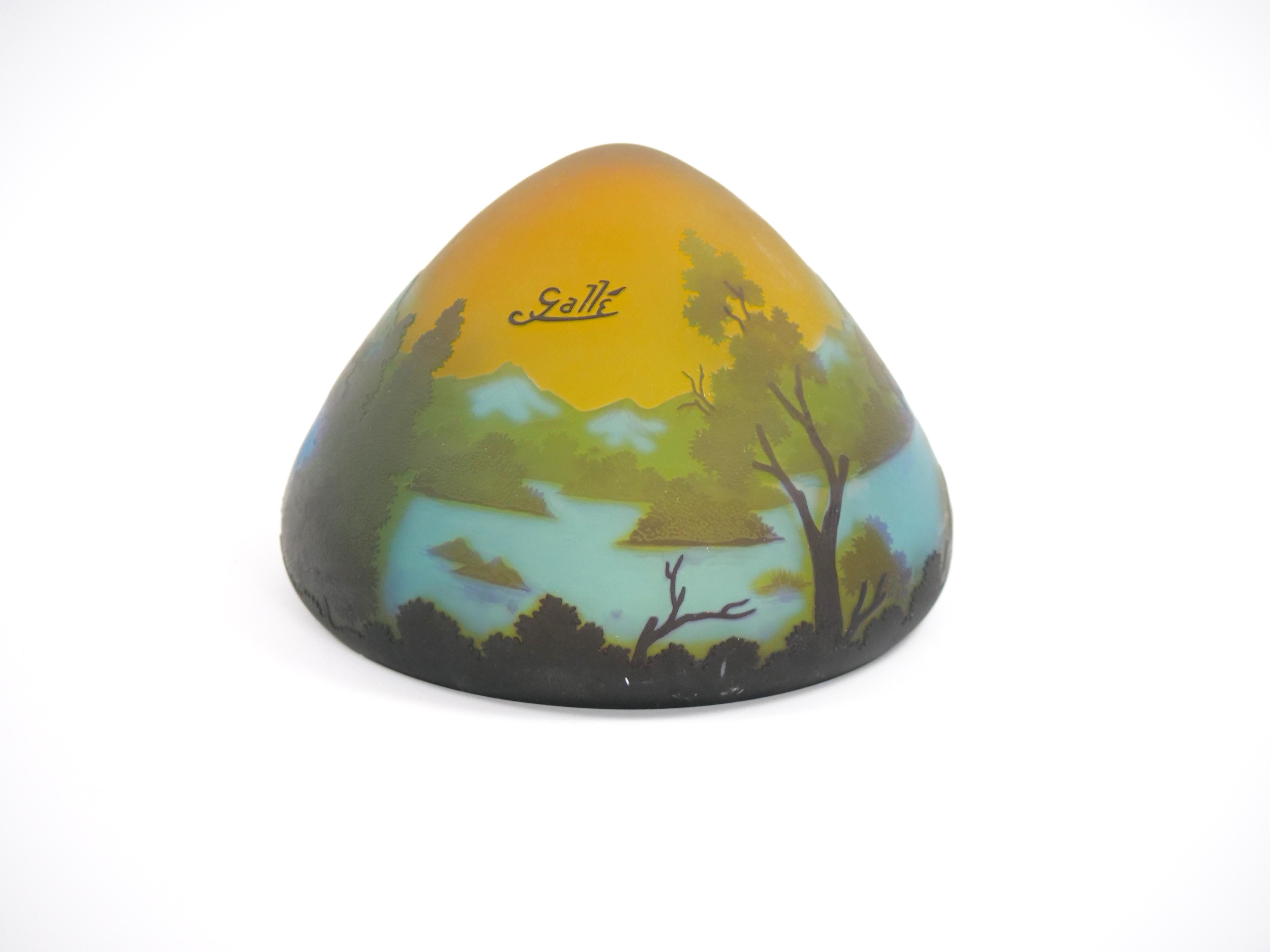 Verre d'art Lampe à poser Petite Galle Cameo en verre en vente