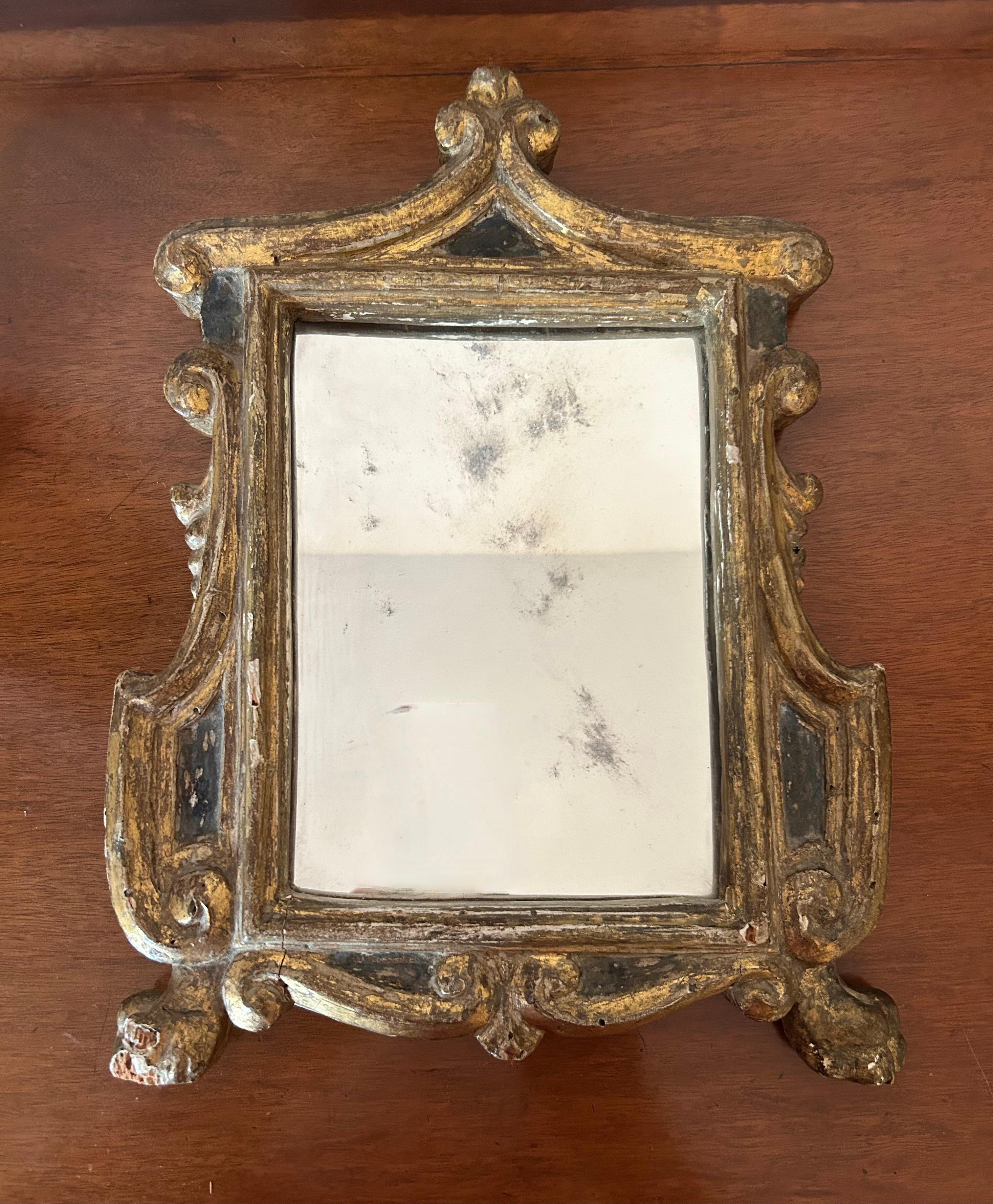 Pequeño espejo dorado de pared y mesa, Siglo XVIII, Italiano en venta 5