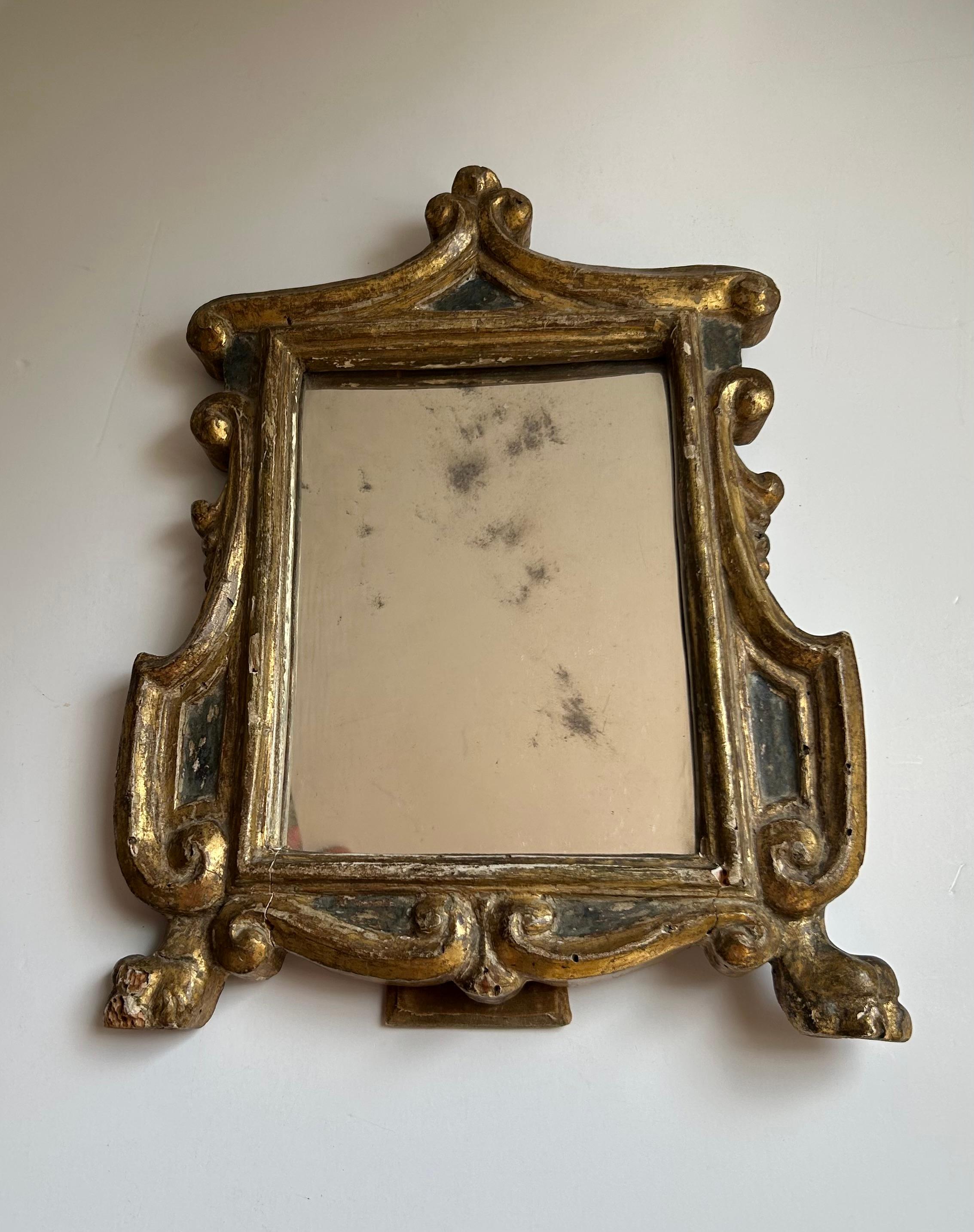 Pequeño espejo dorado de pared y mesa, Siglo XVIII, Italiano en venta 6