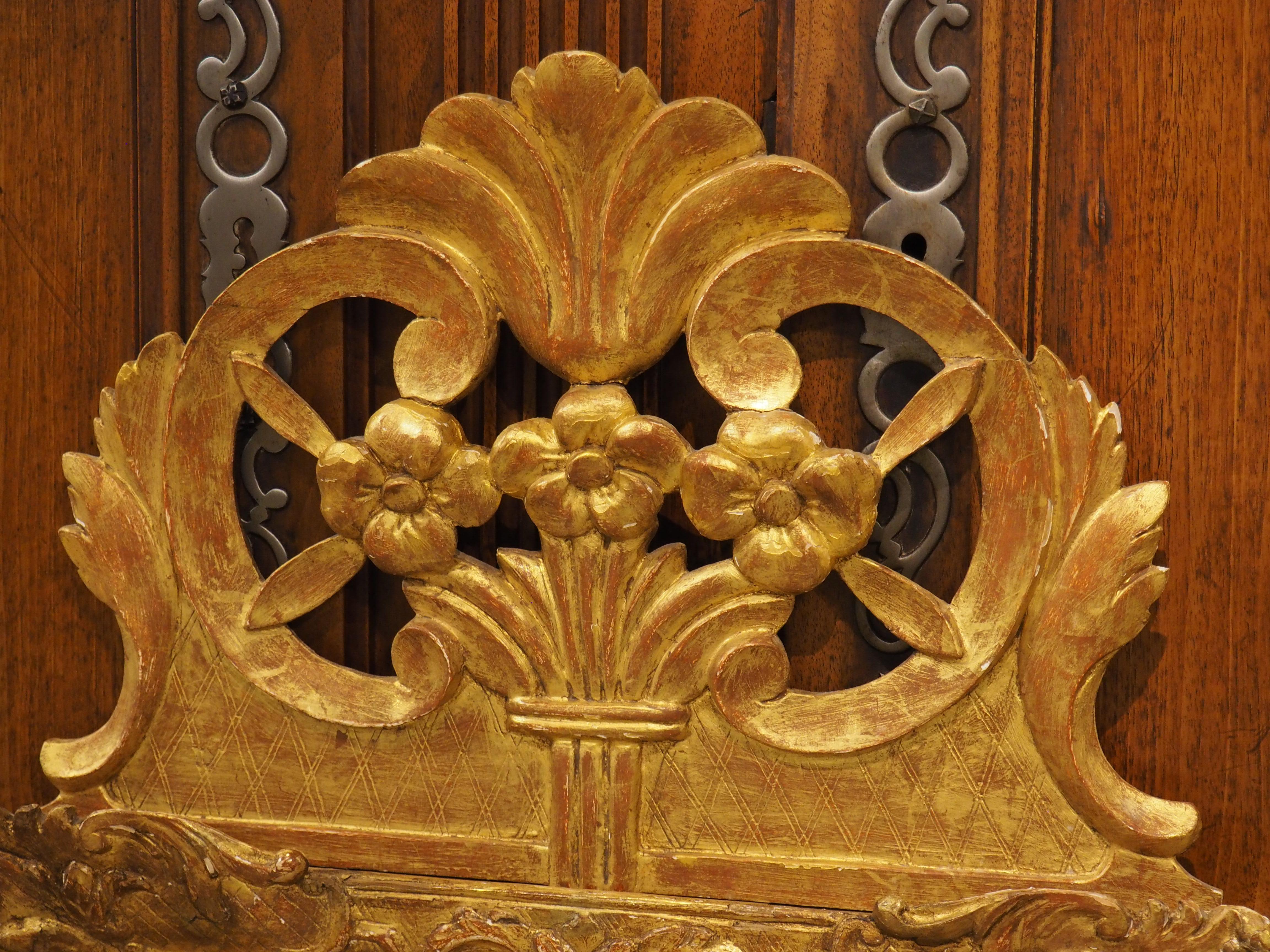 Kleiner Spiegel aus Giltwood aus der Provence, Frankreich, CIRCA 1900 (Frühes 20. Jahrhundert) im Angebot