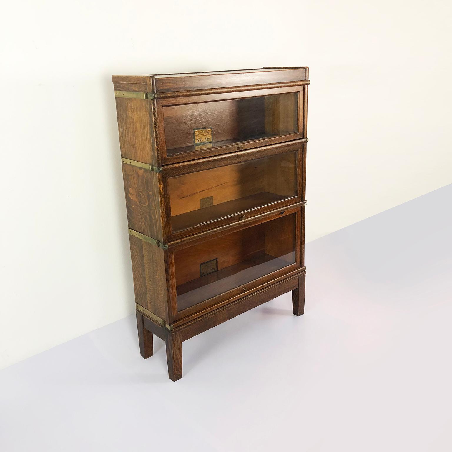 We offer this stunning antique Globe-Wernicke 3-stack barrister bookcase in triggered oak and metal band supports, the bookcase recently restored, circa 1900.


The Globe-Wernicke was formed as a result of the Cincinnati based Globe Files Company