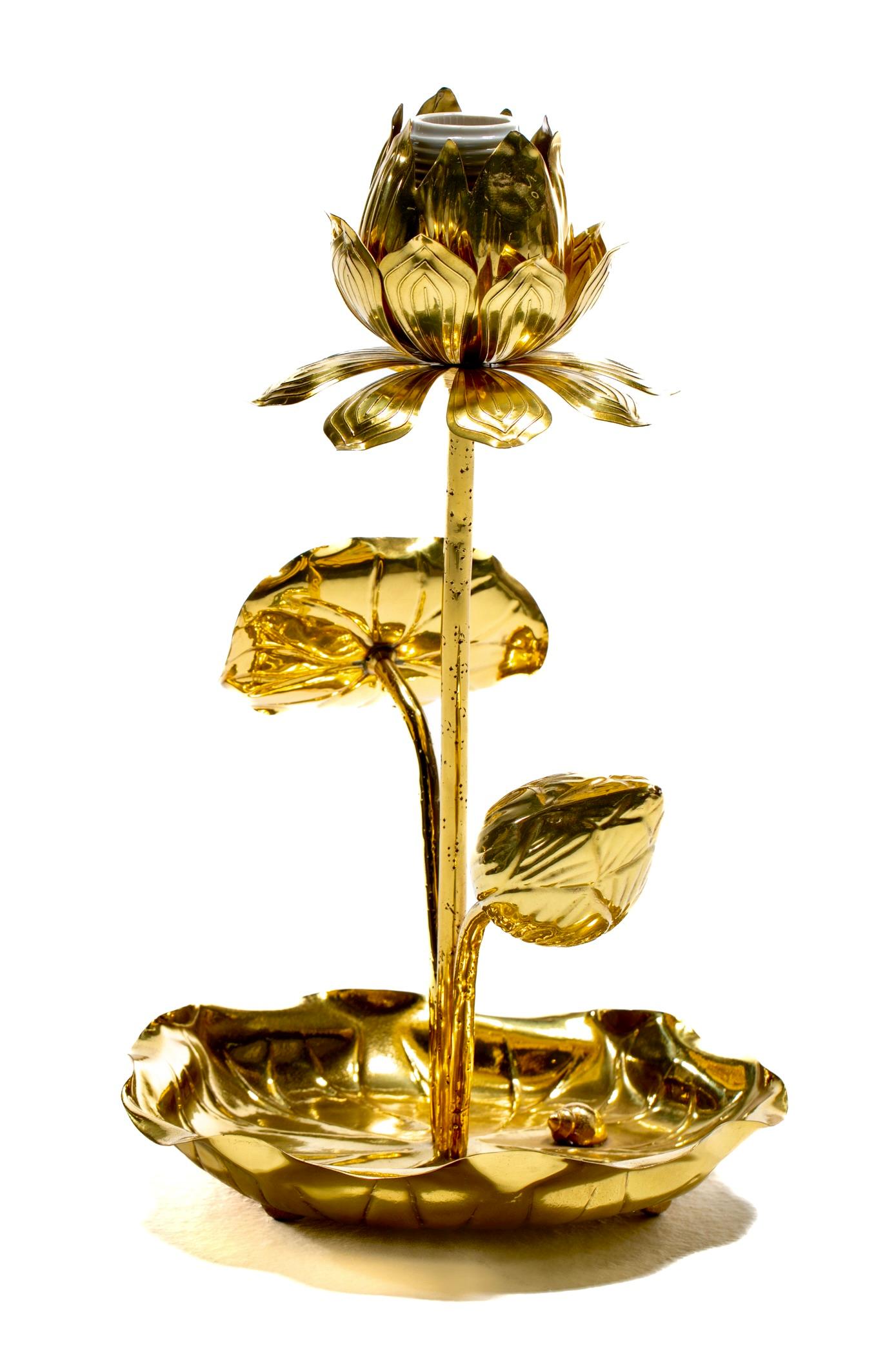 Kleine Hollywood-Regency- Lotusblumenlampe aus poliertem Messing von Feldman, um 1960 im Angebot 1
